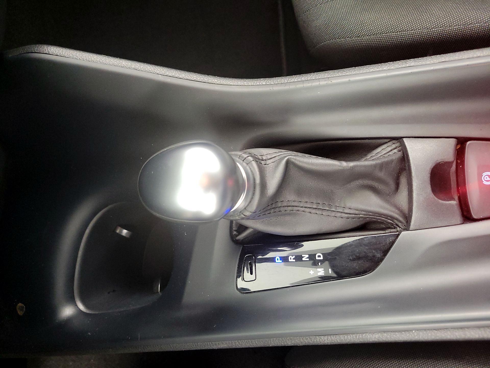 Thumbnail: 2020 Toyota C-HR - 17