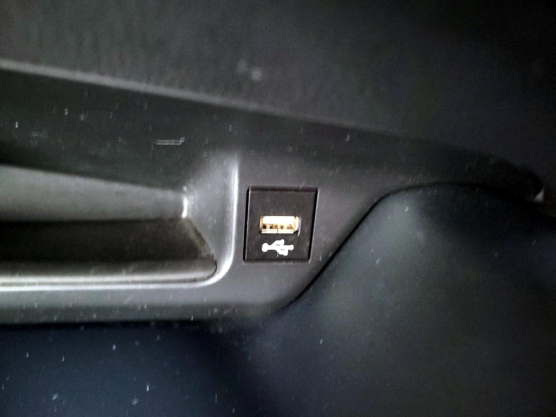 Thumbnail: 2020 Toyota C-HR - 18