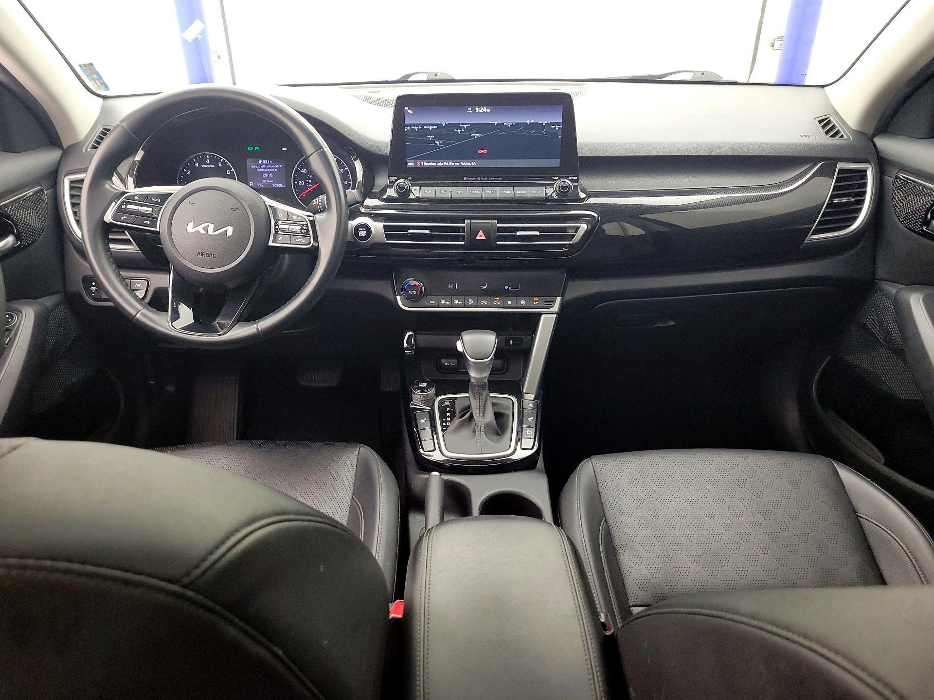 Thumbnail: 2022 Kia Seltos - 9