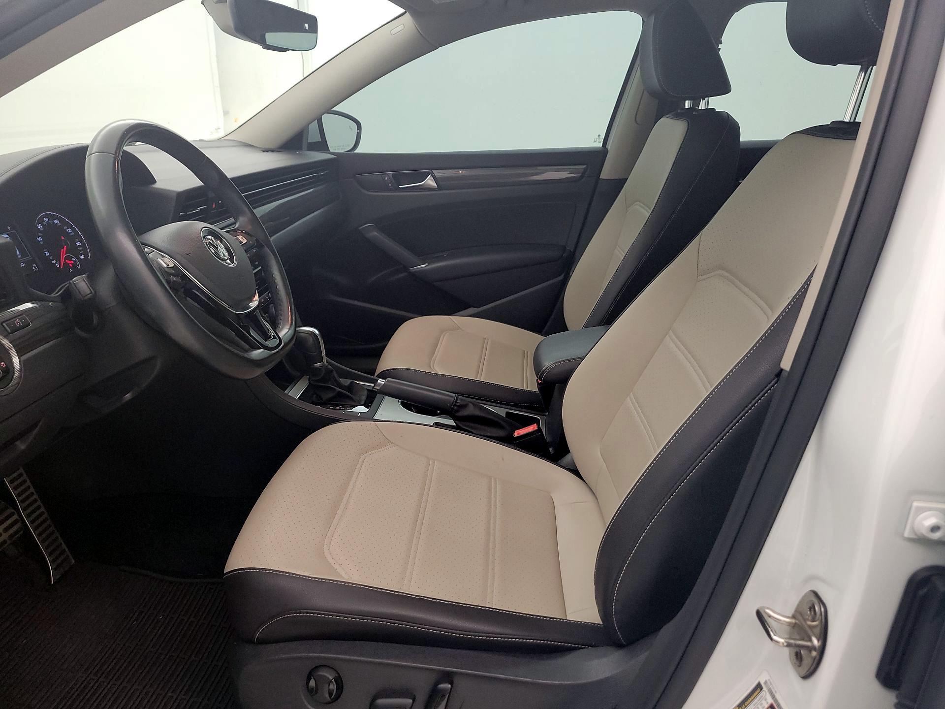 Thumbnail: 2020 Volkswagen Passat - 11