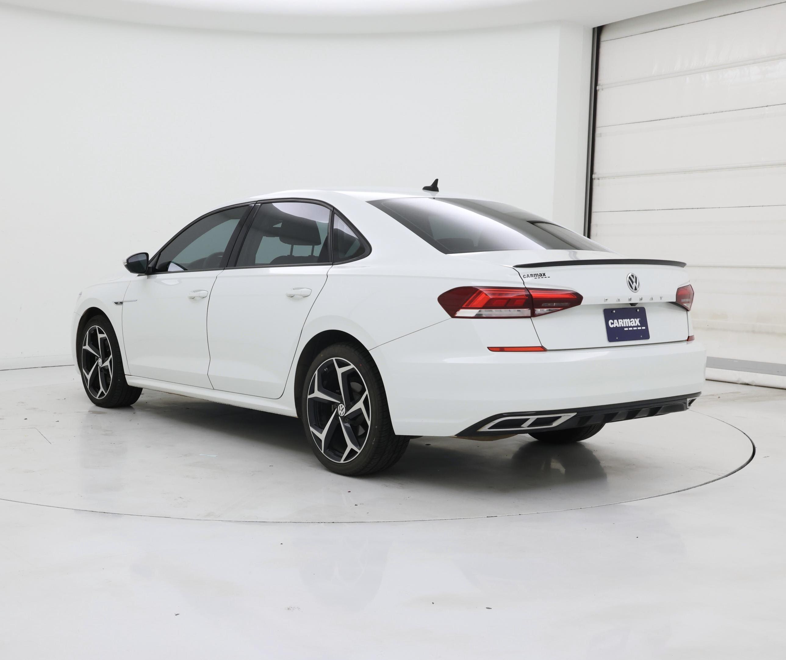 Thumbnail: 2020 Volkswagen Passat - 2