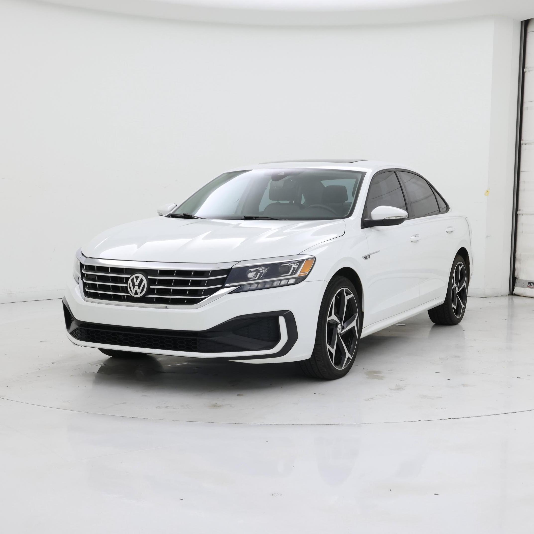 Thumbnail: 2020 Volkswagen Passat - 4