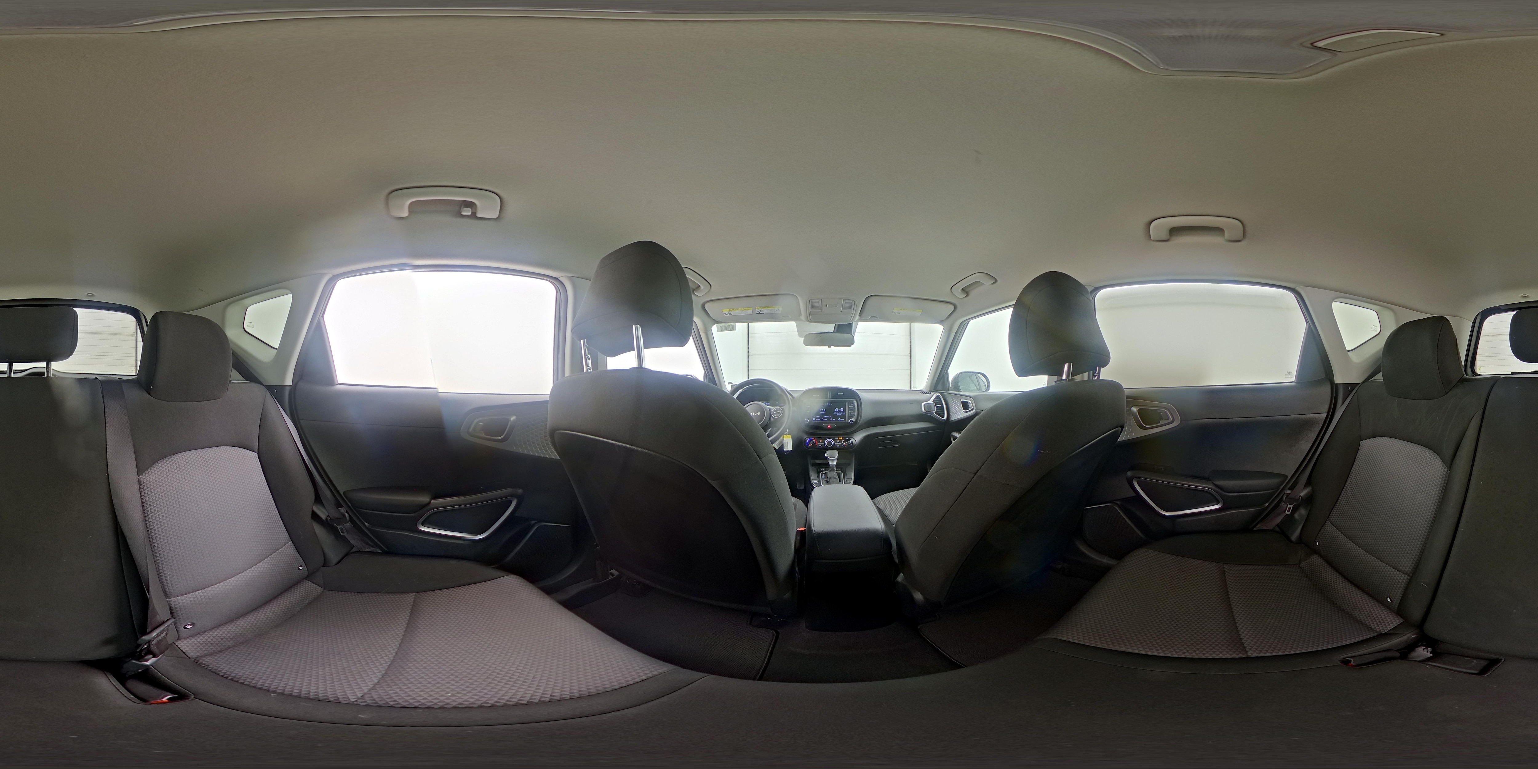 2023 Kia Soul LX - Photo 25