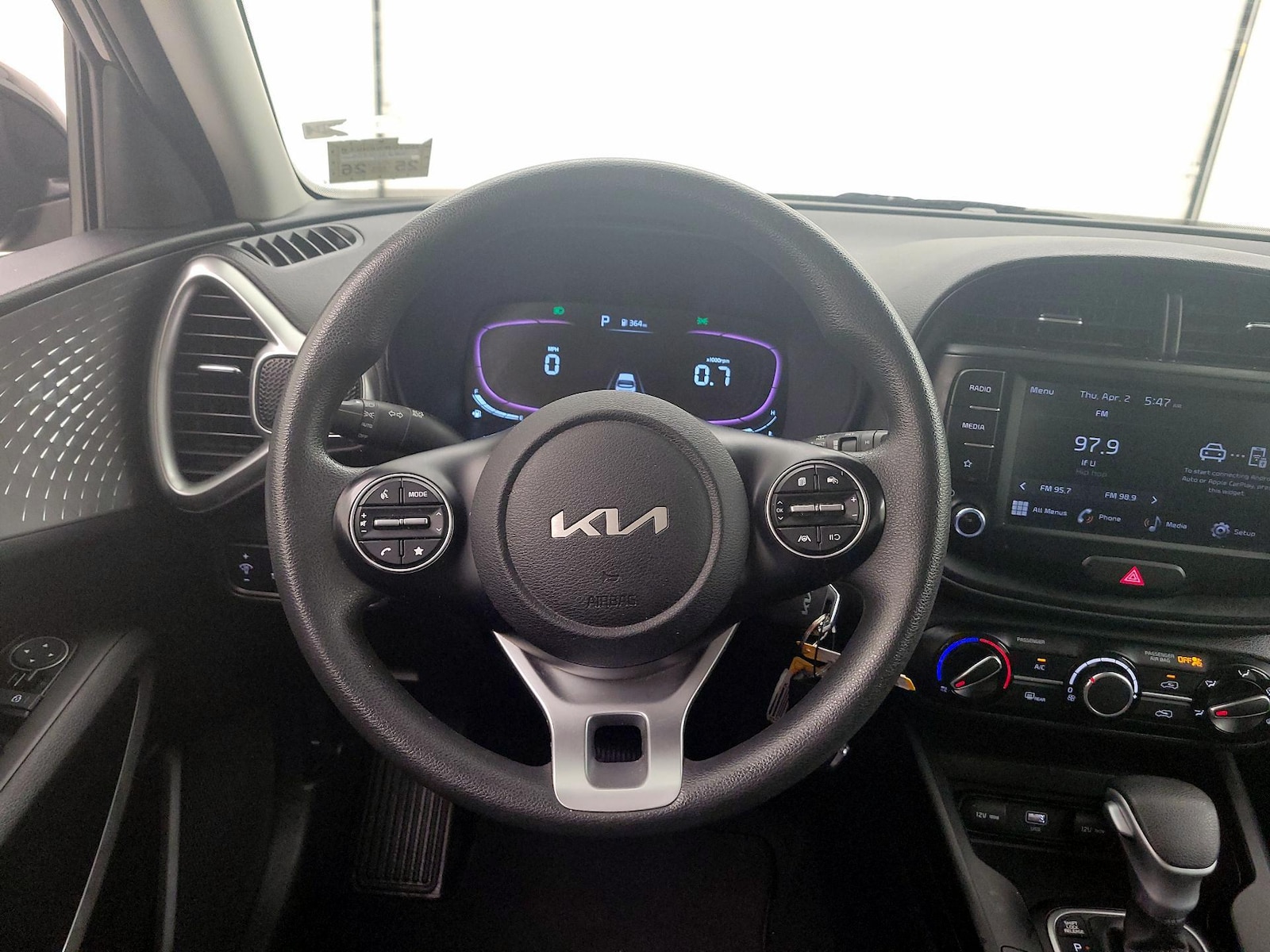 2023 Kia Soul LX - Photo 11