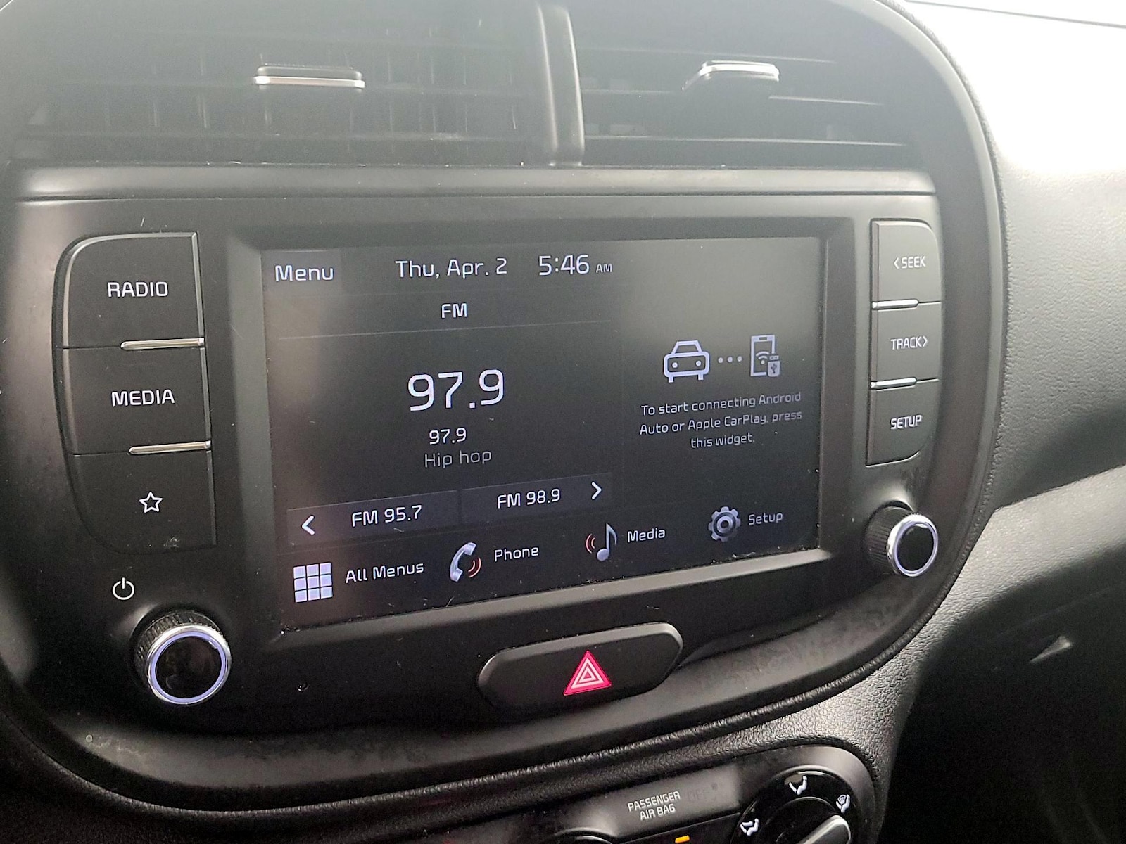 2023 Kia Soul LX - Photo 16
