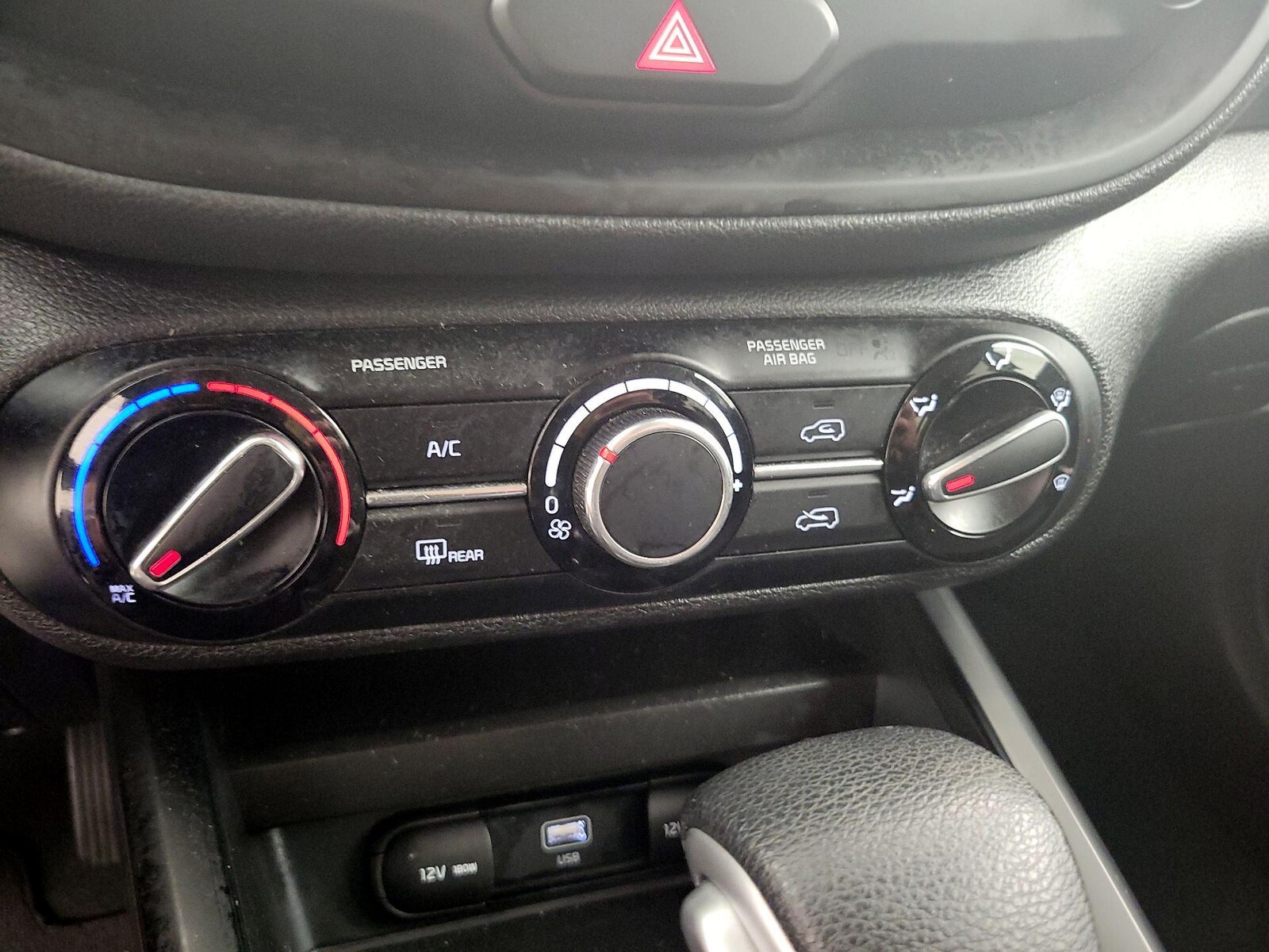 2023 Kia Soul LX - Photo 17