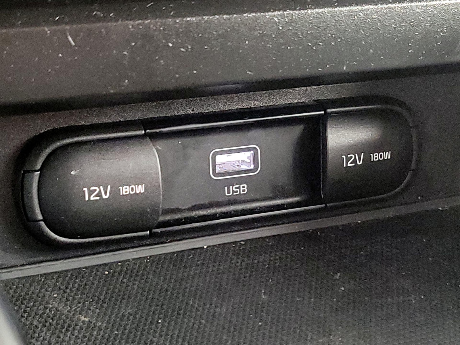 2023 Kia Soul LX - Photo 19