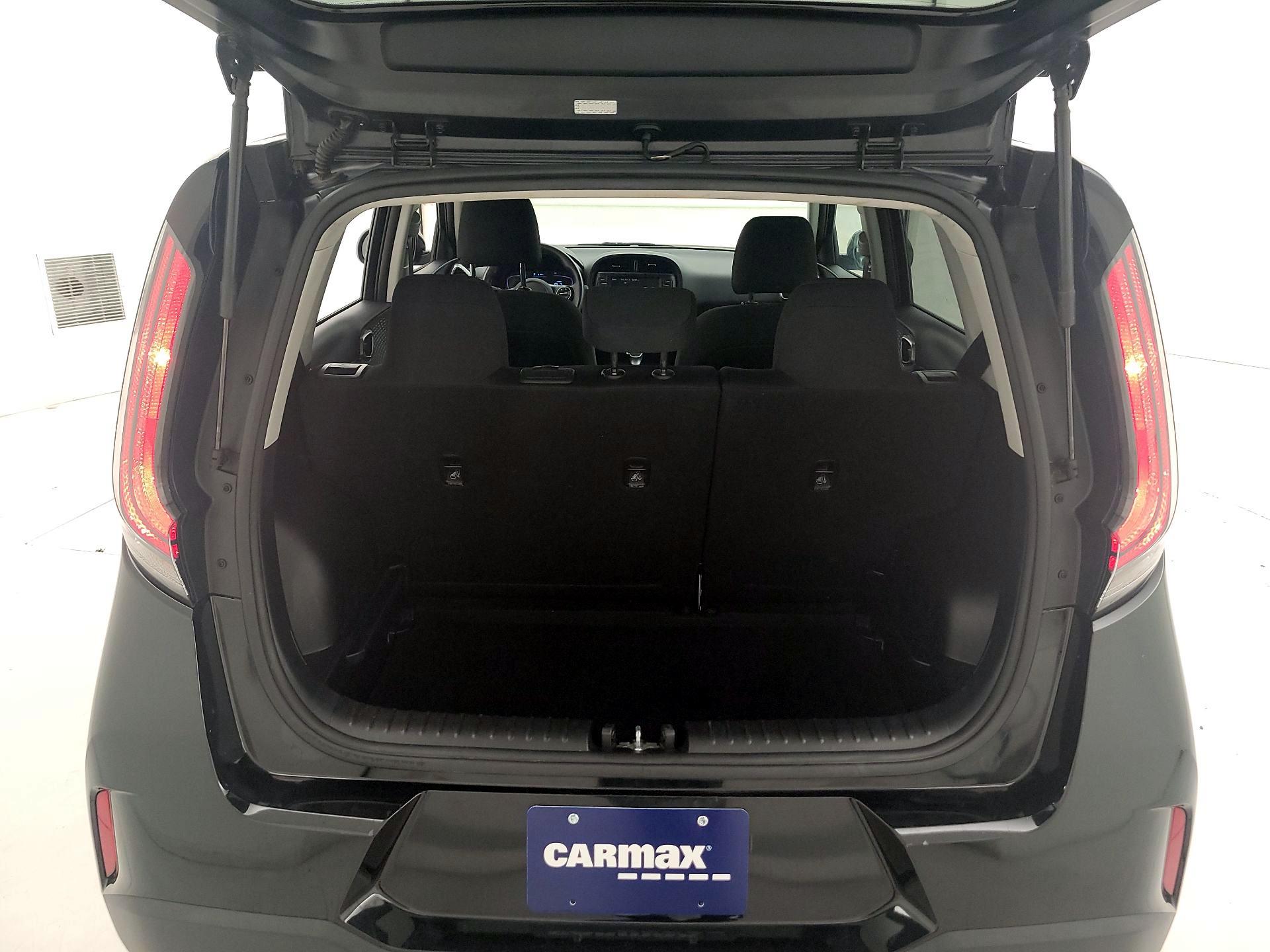 Thumbnail: 2023 Kia Soul - 20