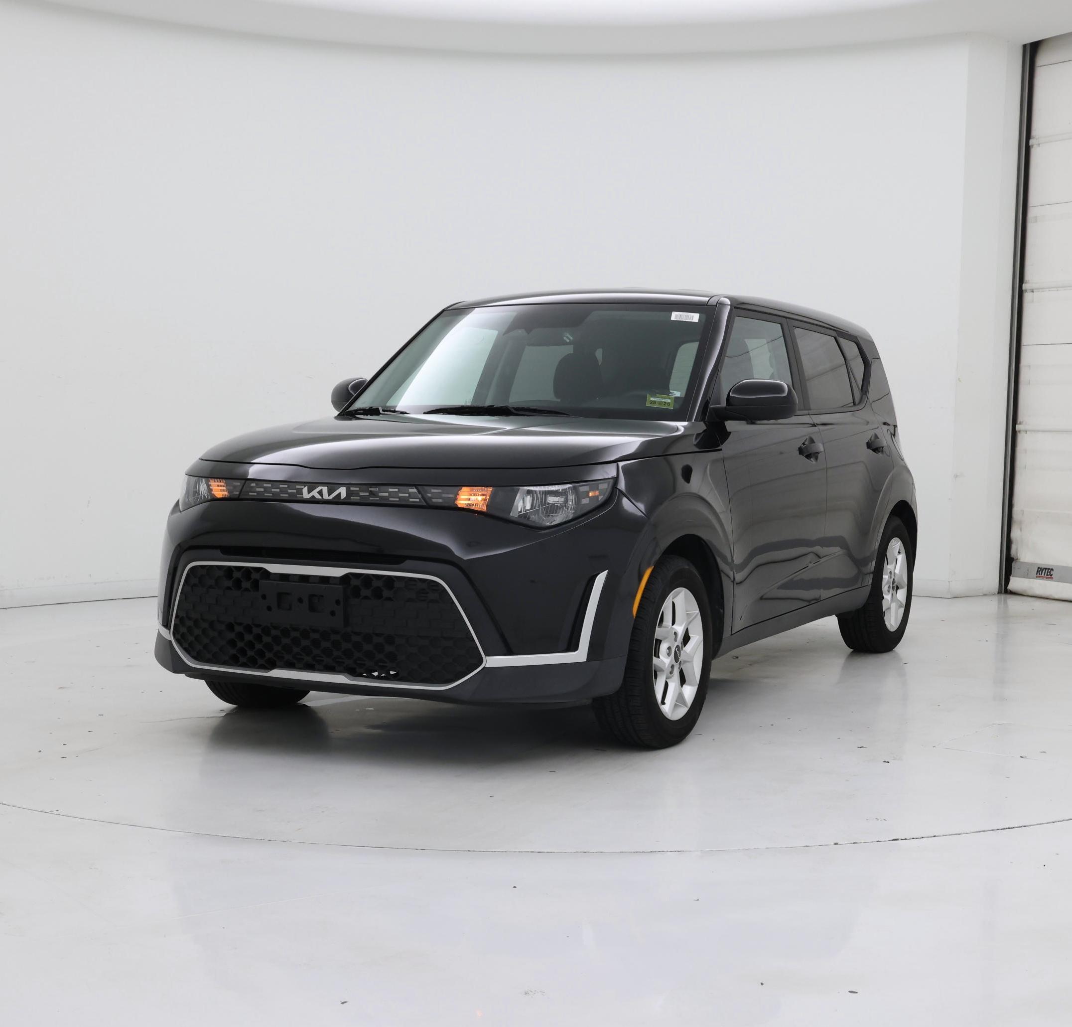 Thumbnail: 2023 Kia Soul - 4