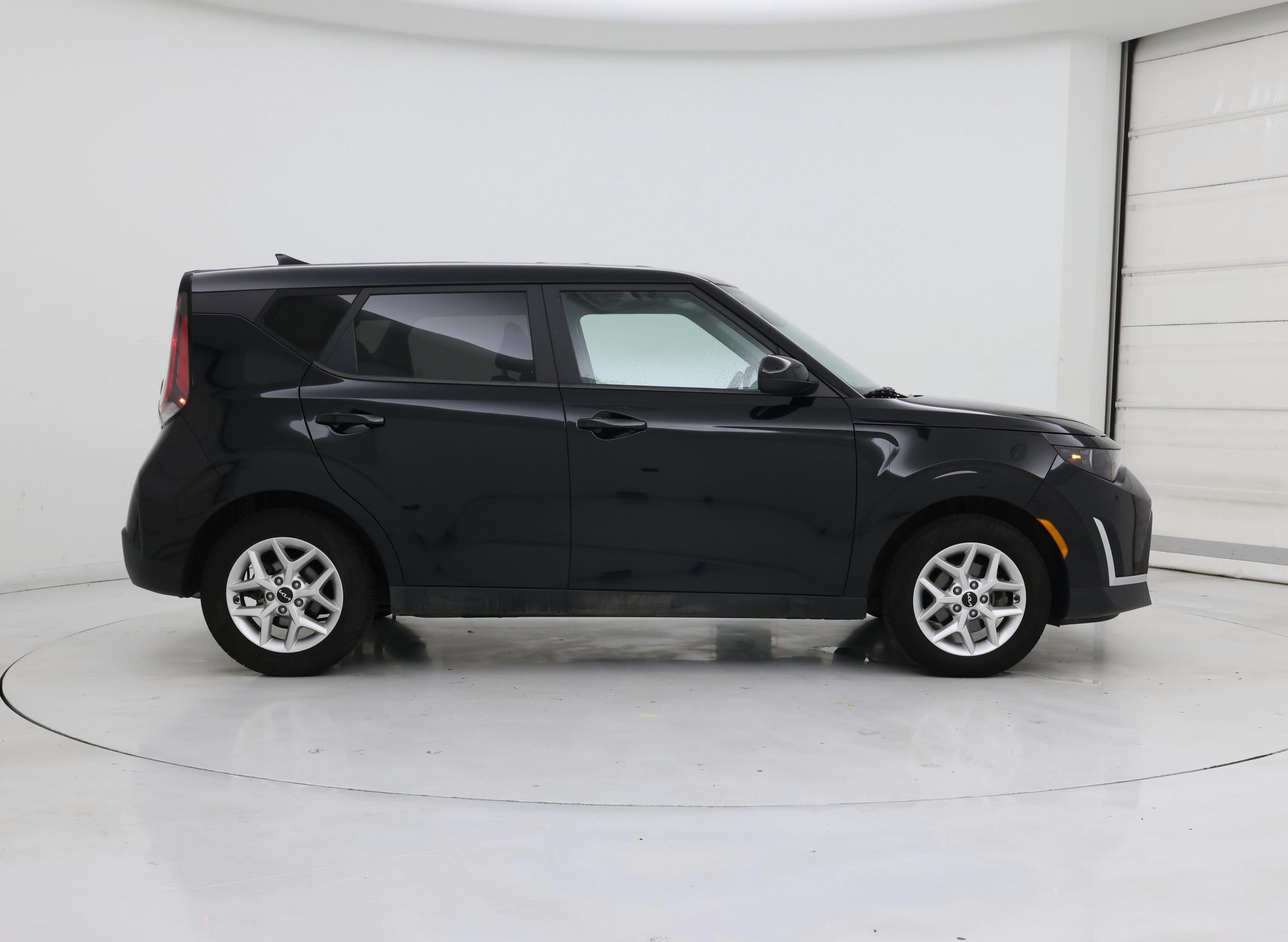 Thumbnail: 2023 Kia Soul - 7