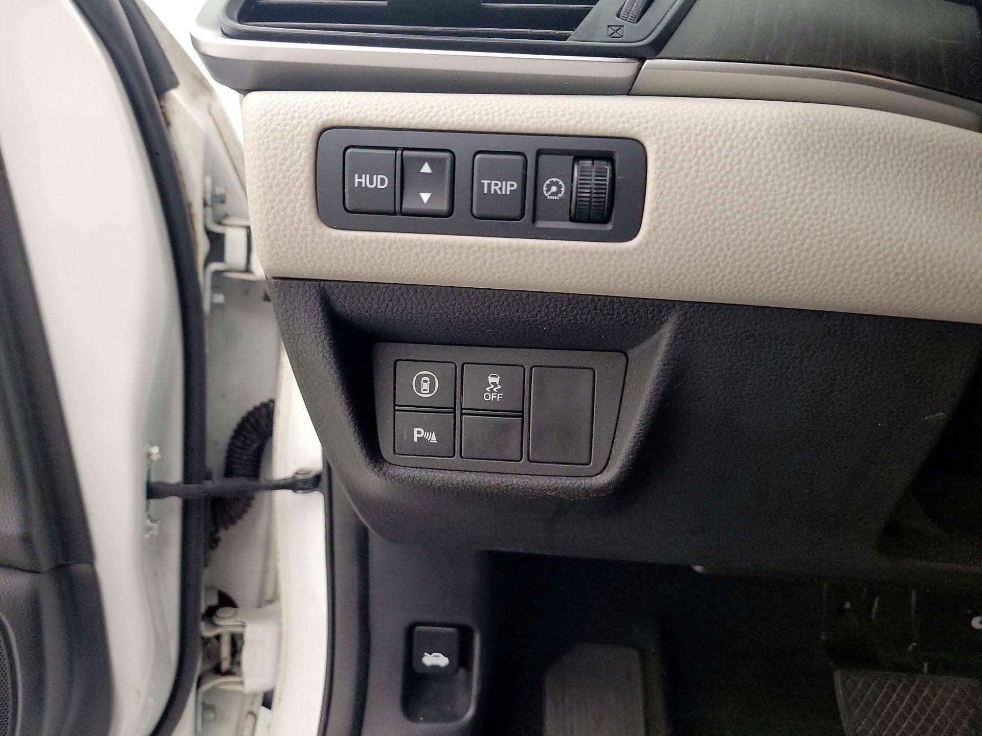 Thumbnail: 2018 Honda Accord - 13