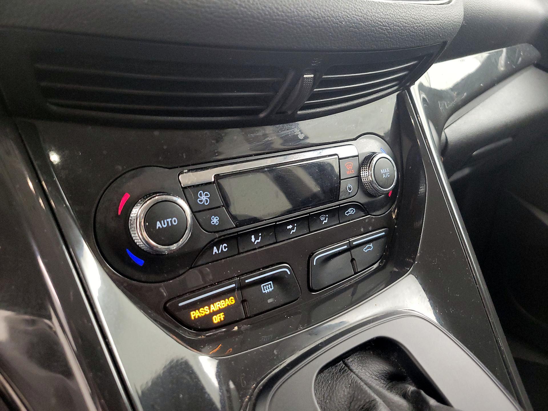 Thumbnail: 2015 Ford Escape - 16