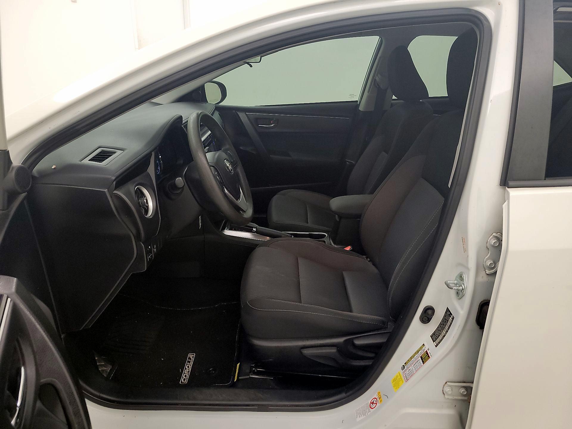 Thumbnail: 2017 Toyota Corolla - 11