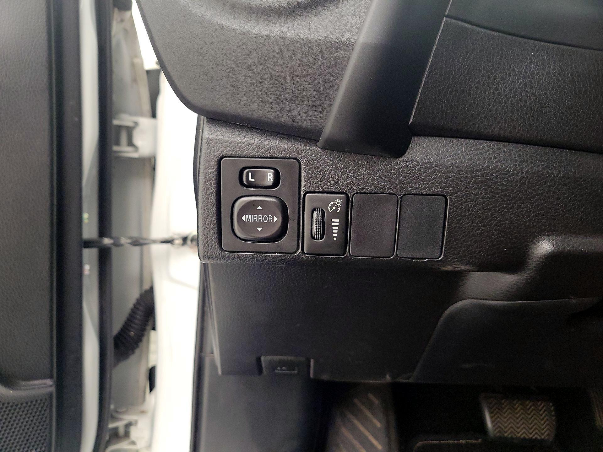 Thumbnail: 2017 Toyota Corolla - 13