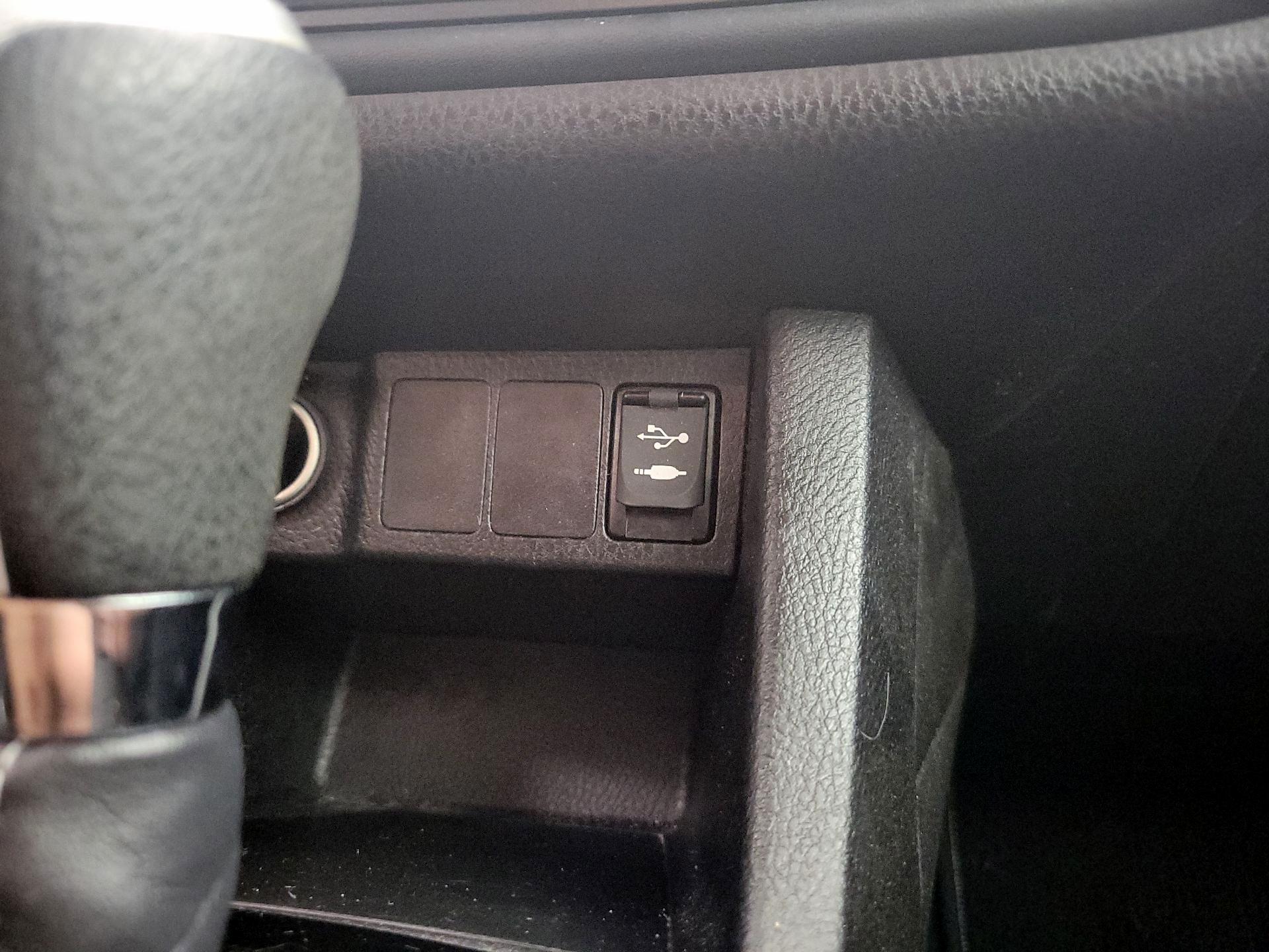 Thumbnail: 2017 Toyota Corolla - 18