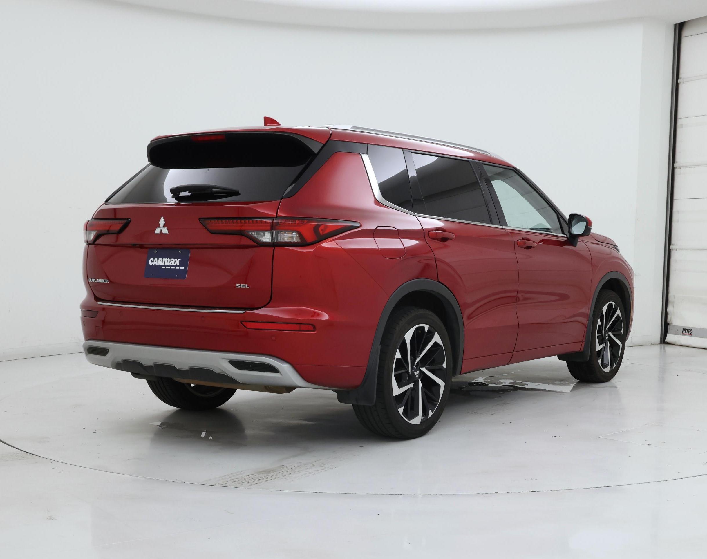 Thumbnail: 2022 Mitsubishi Outlander - 8