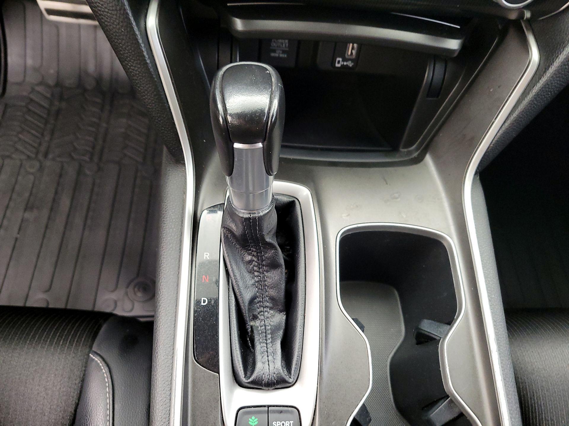 Thumbnail: 2018 Honda Accord - 17