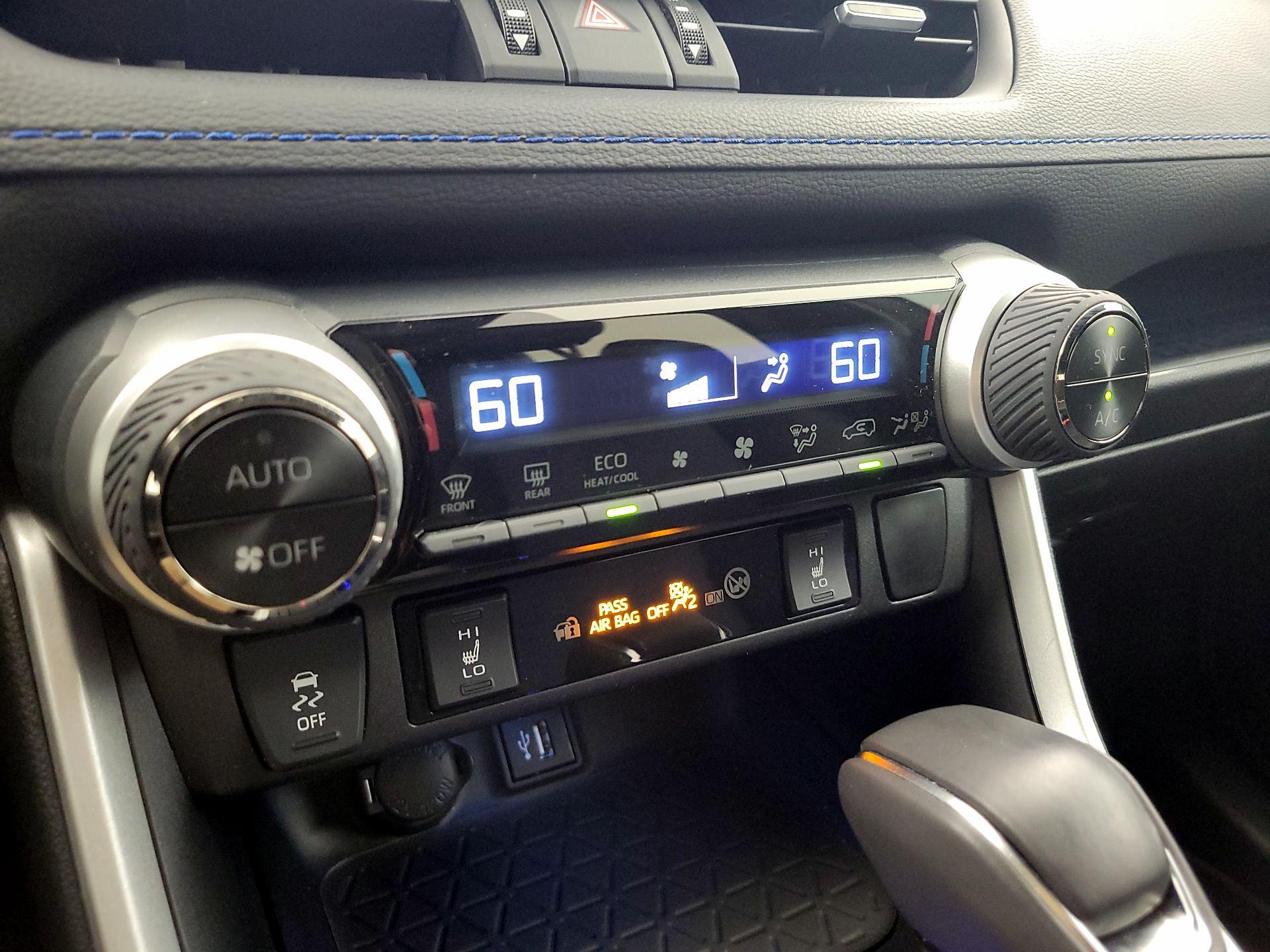 Thumbnail: 2024 Toyota RAV4 - 16