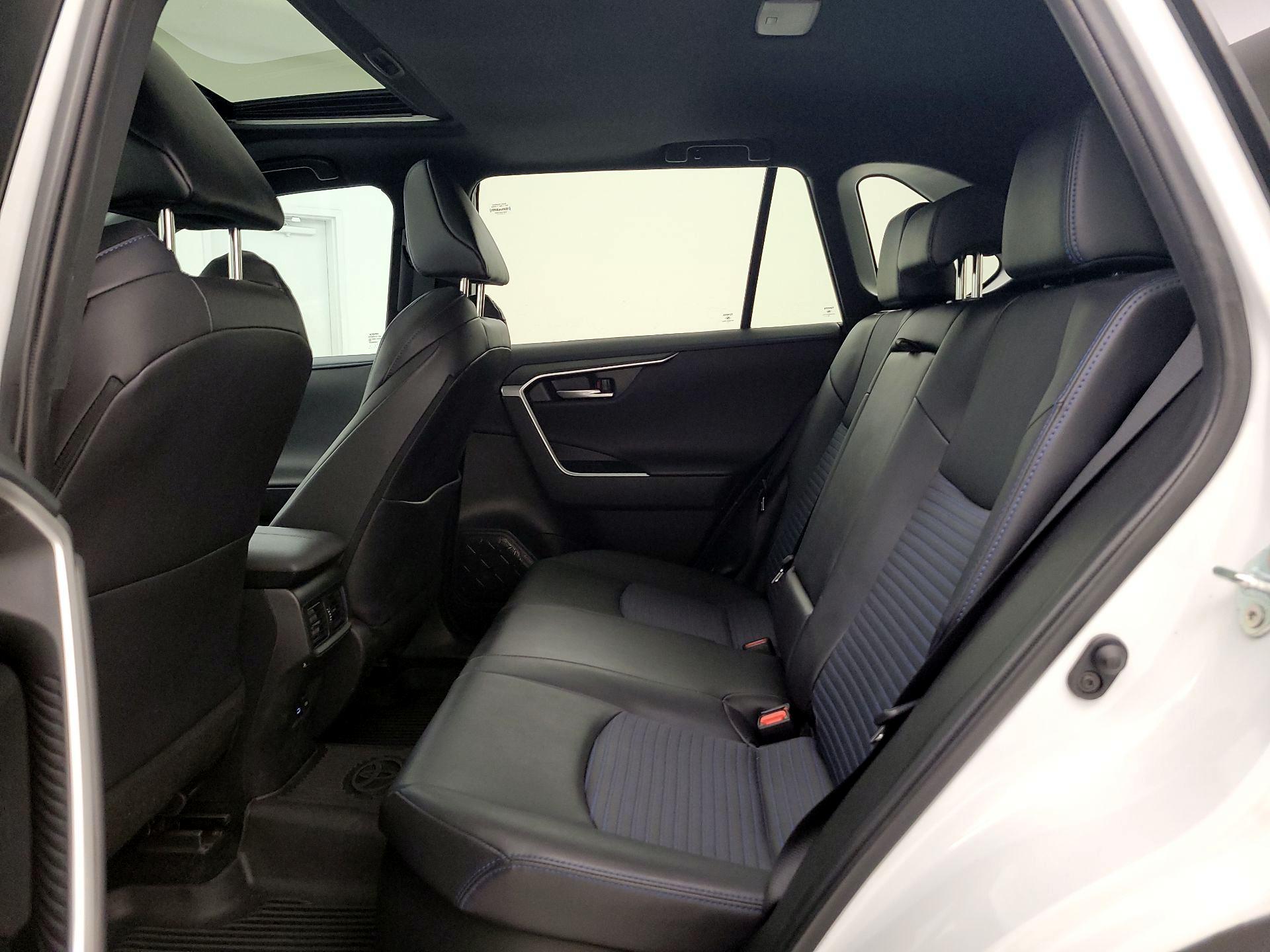 Thumbnail: 2024 Toyota RAV4 - 20