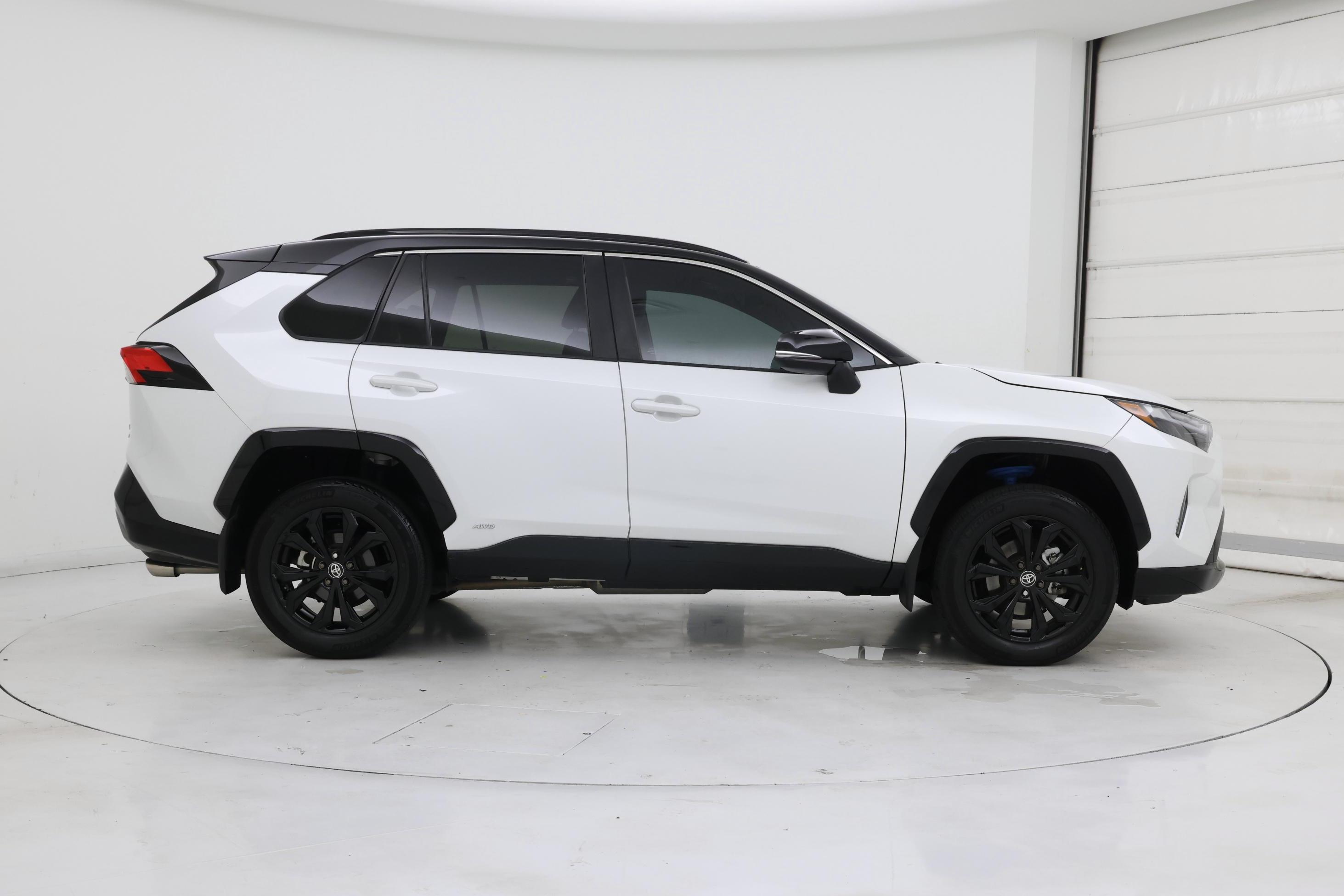 Thumbnail: 2024 Toyota RAV4 - 7