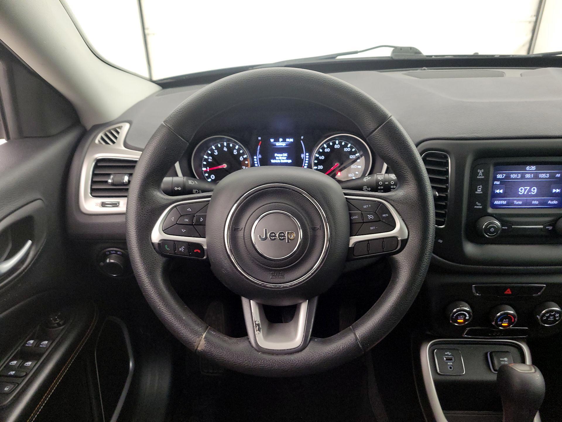 Thumbnail: 2017 Jeep Compass - 10