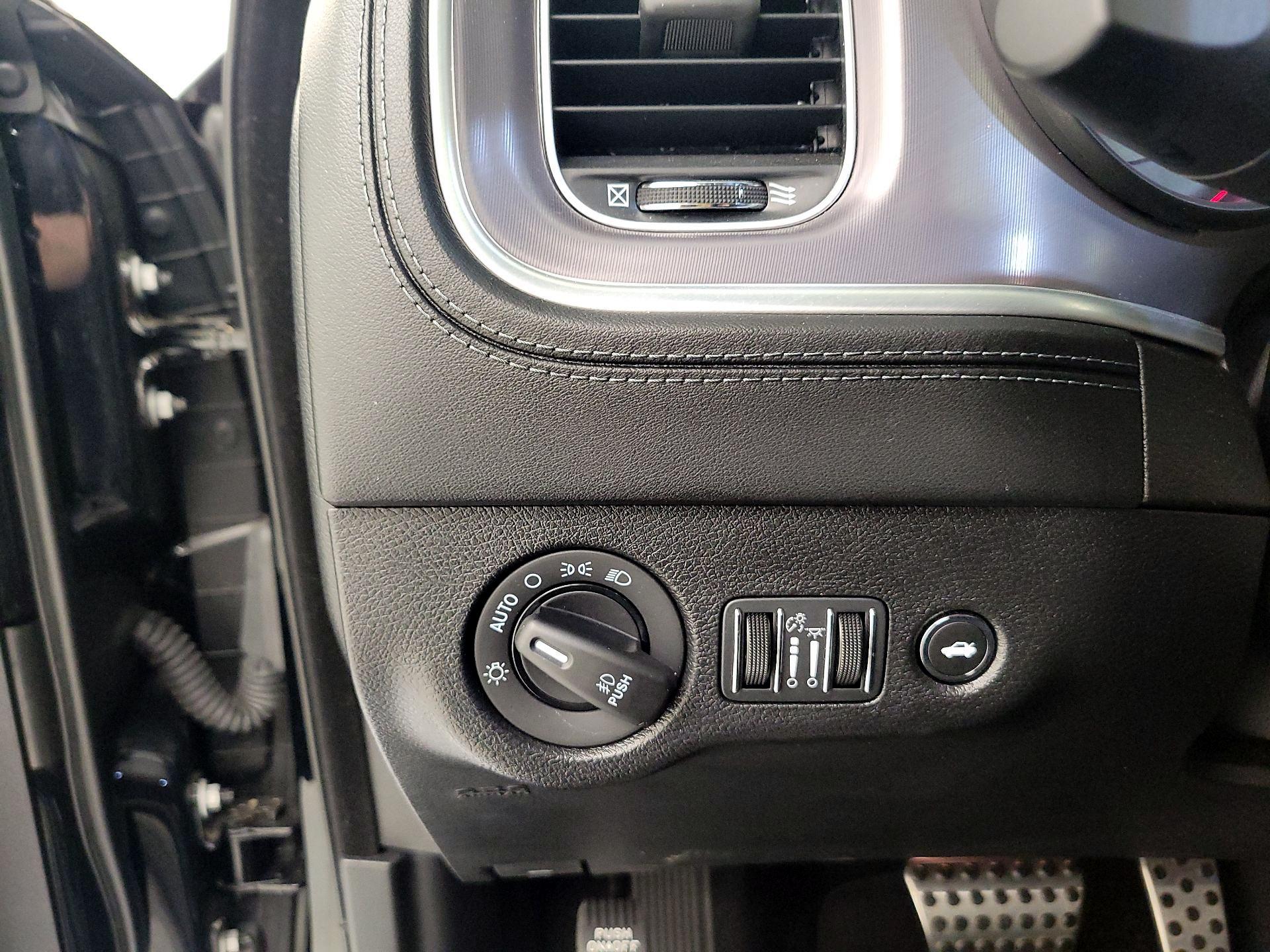 Thumbnail: 2022 Dodge Charger - 13