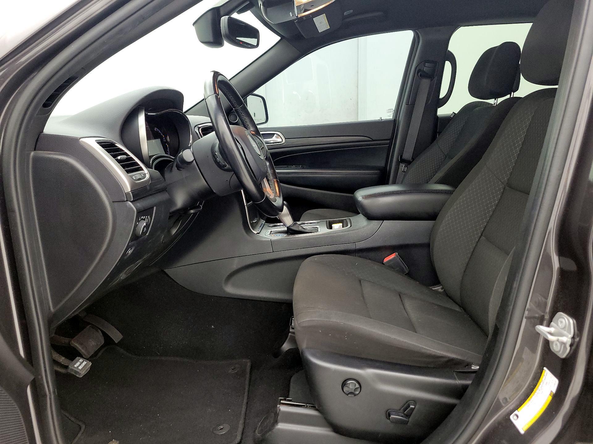 Thumbnail: 2020 Jeep Grand Cherokee - 11