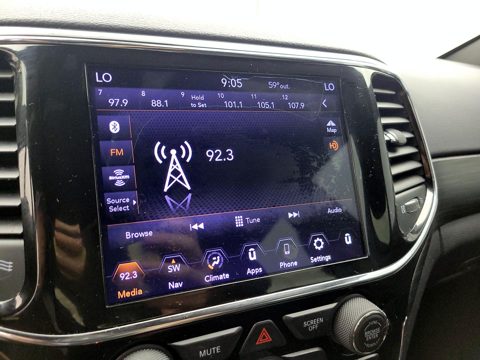 Thumbnail: 2020 Jeep Grand Cherokee - 16