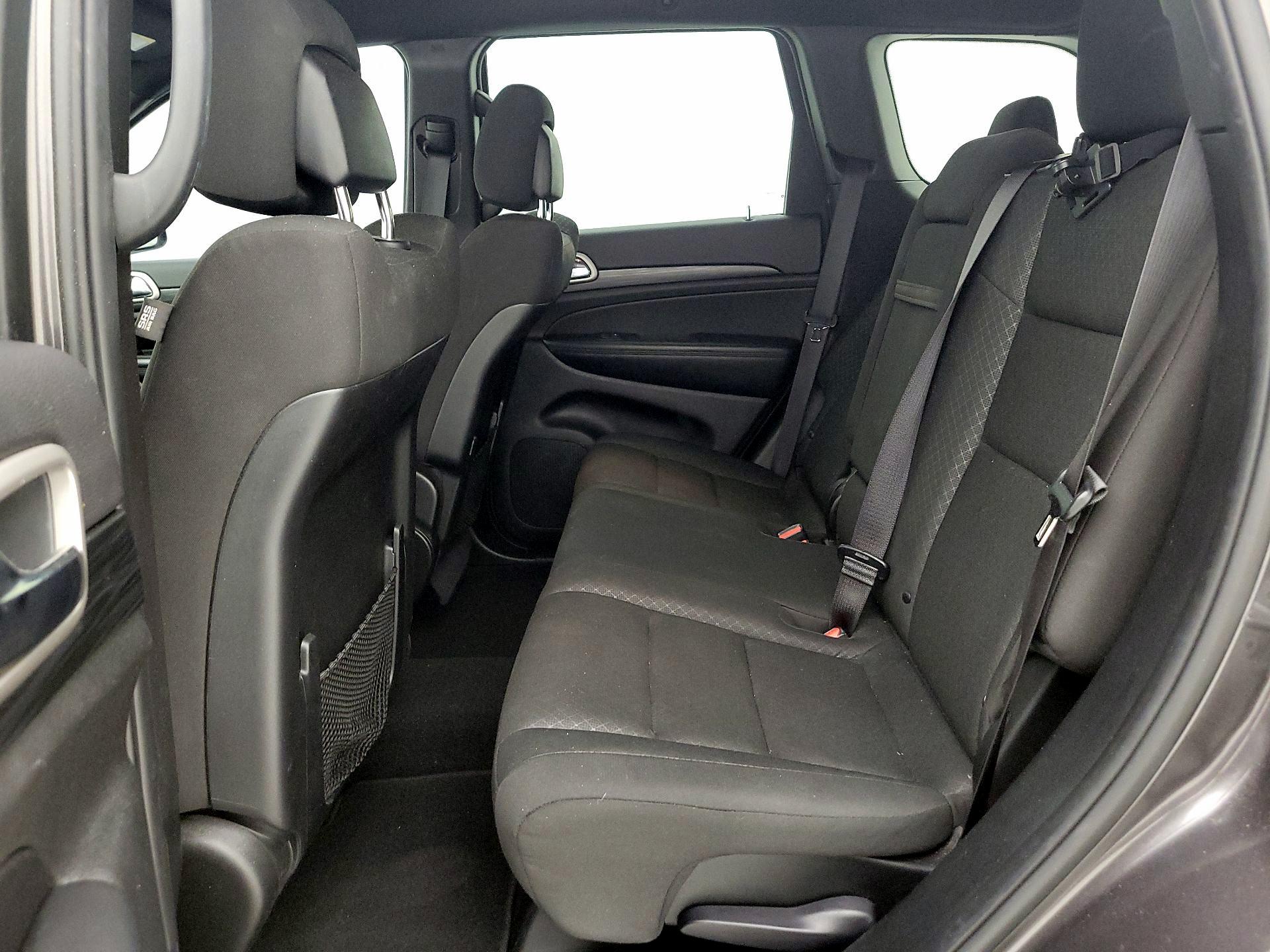 Thumbnail: 2020 Jeep Grand Cherokee - 20