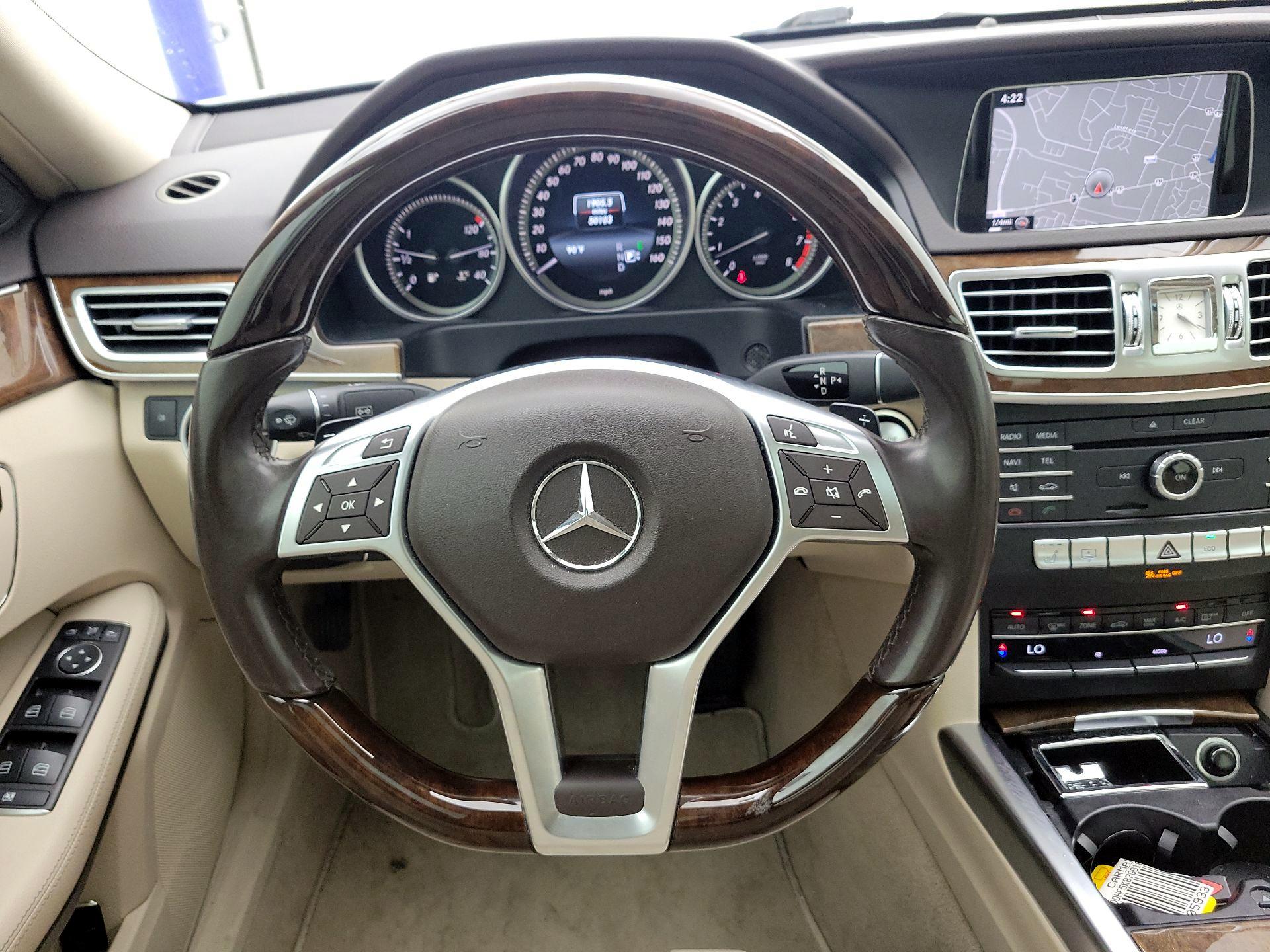 Thumbnail: 2016 Mercedes-Benz E-Class - 10