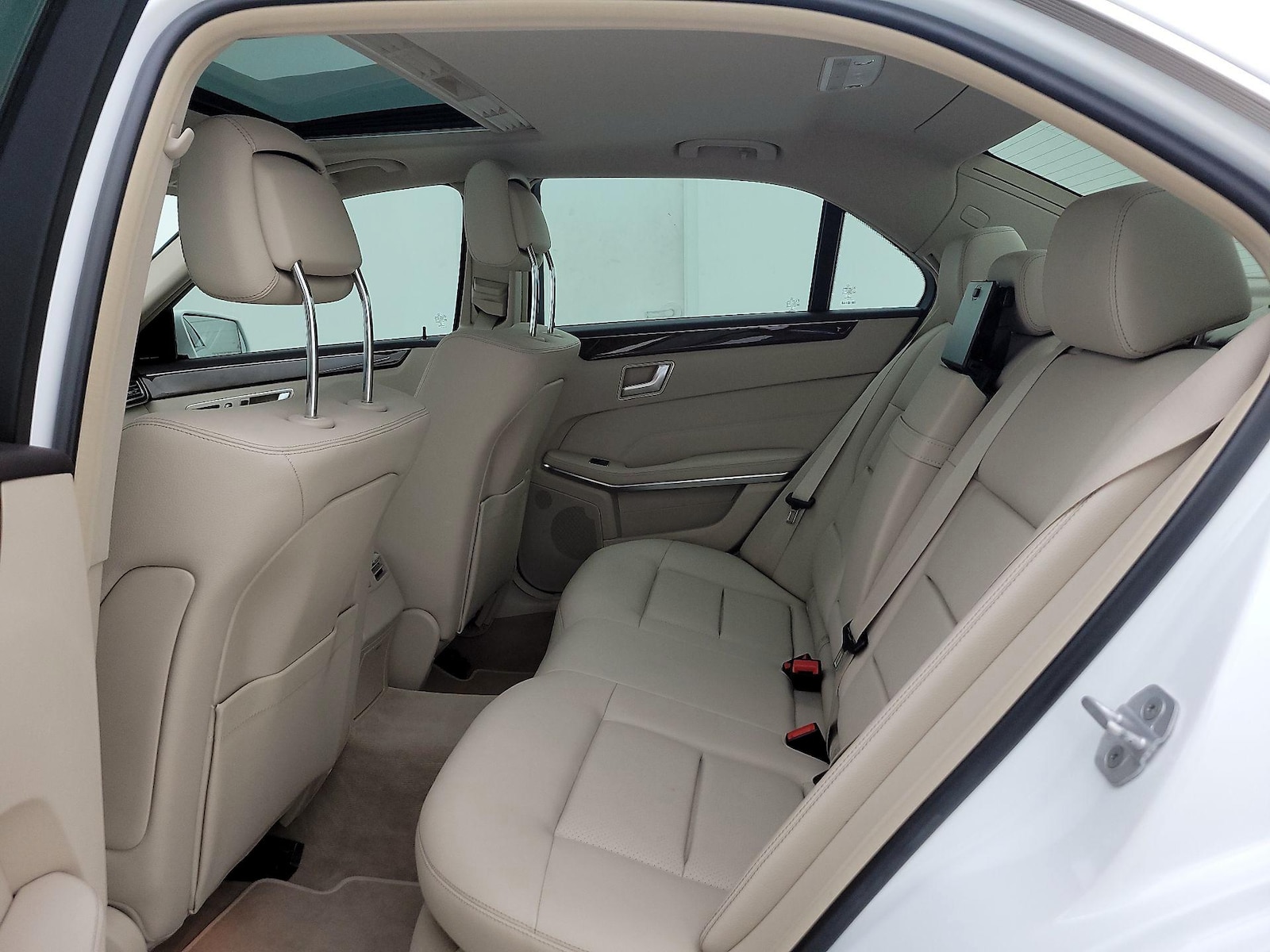 2016 Mercedes-Benz E-Class E350 Luxury - Photo 22
