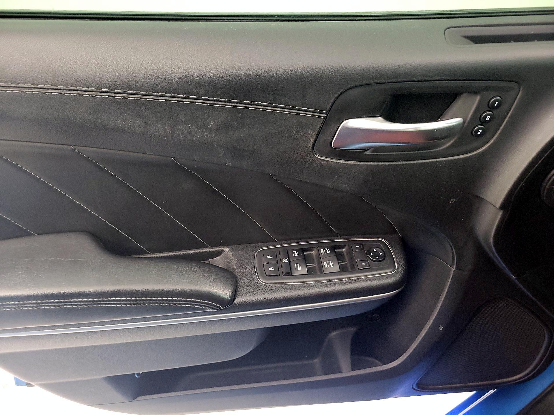 Thumbnail: 2019 Dodge Charger - 12