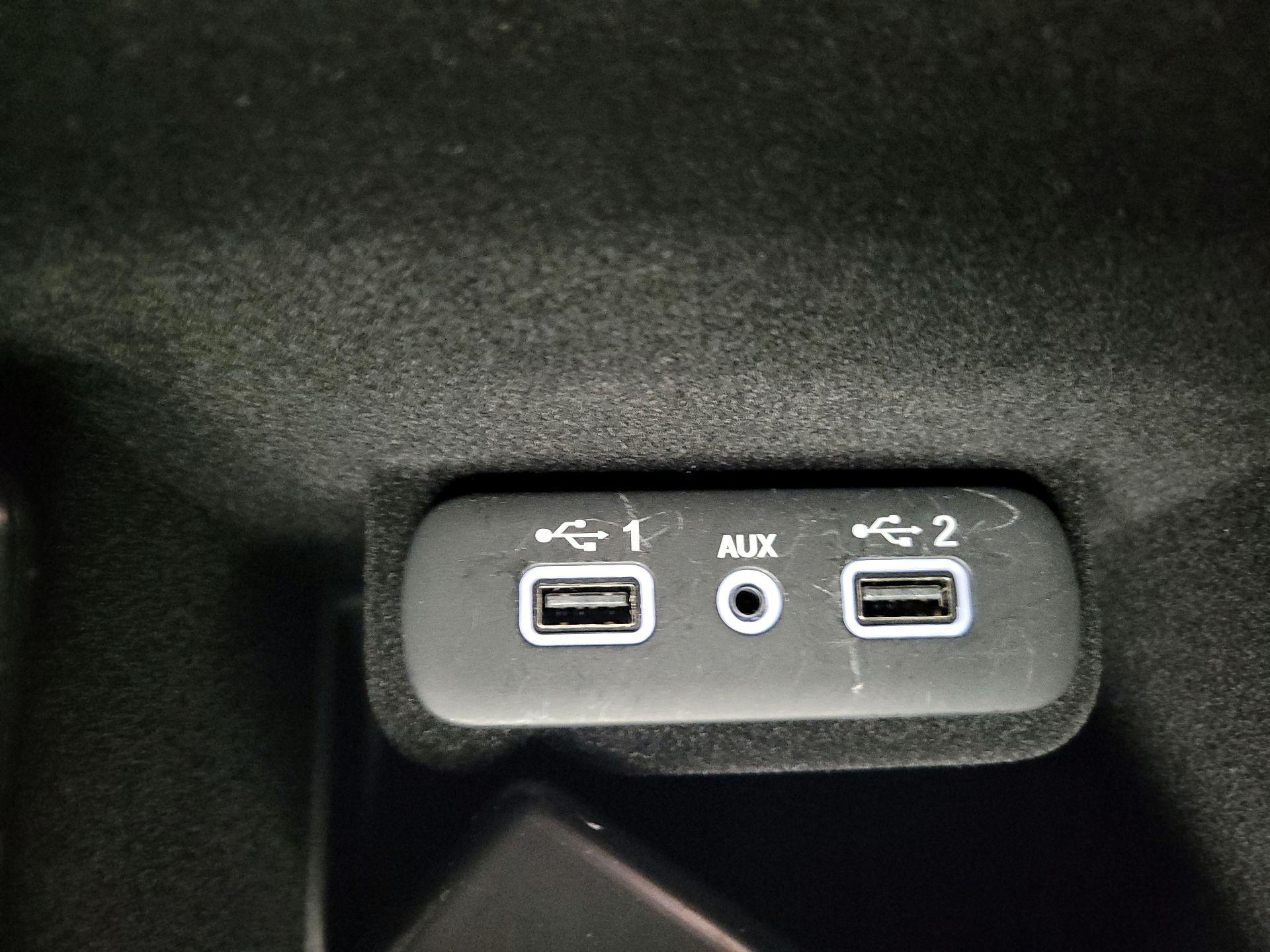 Thumbnail: 2019 Dodge Charger - 18