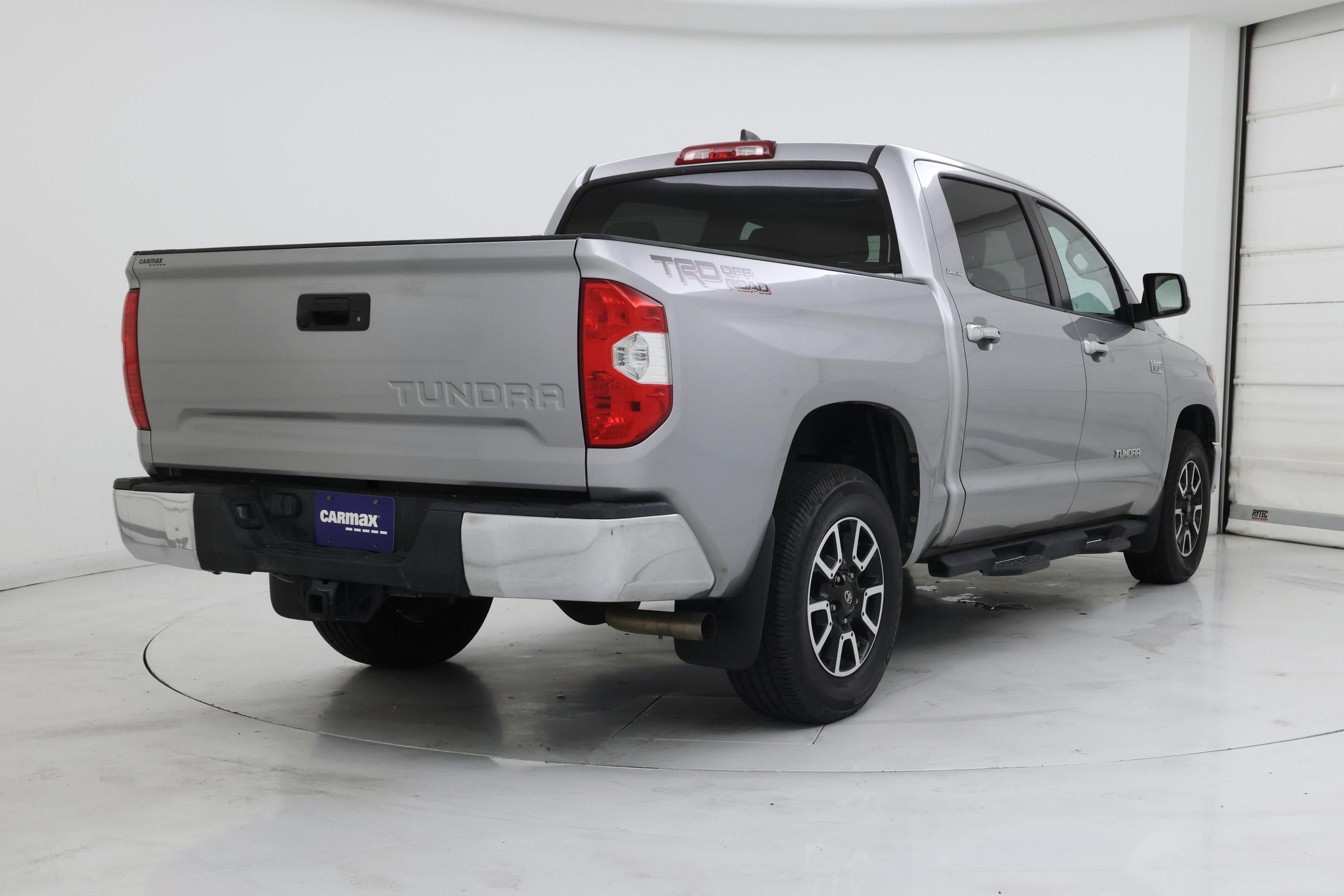 Thumbnail: 2020 Toyota Tundra - 8