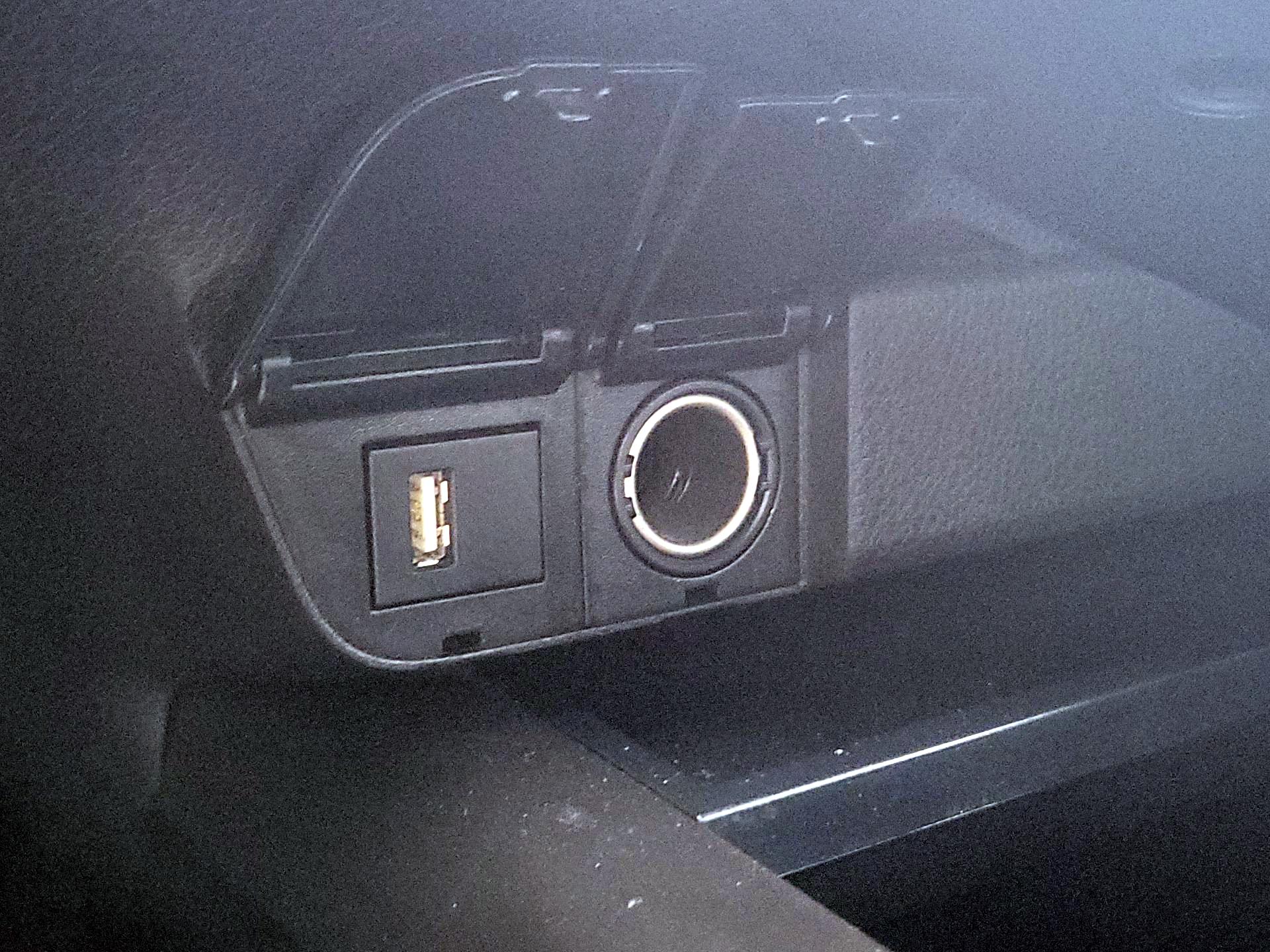 Thumbnail: 2022 Toyota Camry - 18