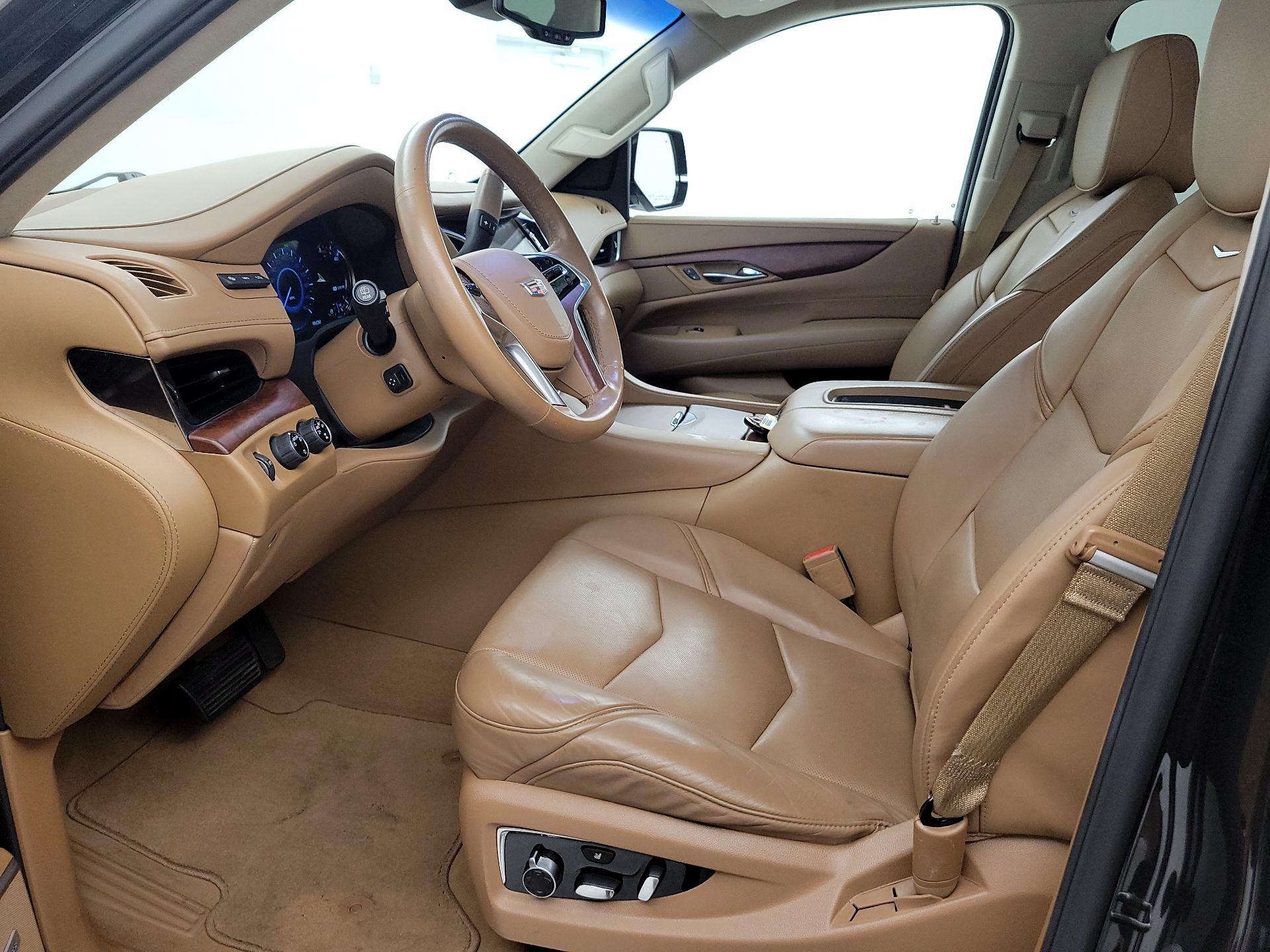 Thumbnail: 2016 Cadillac Escalade - 11