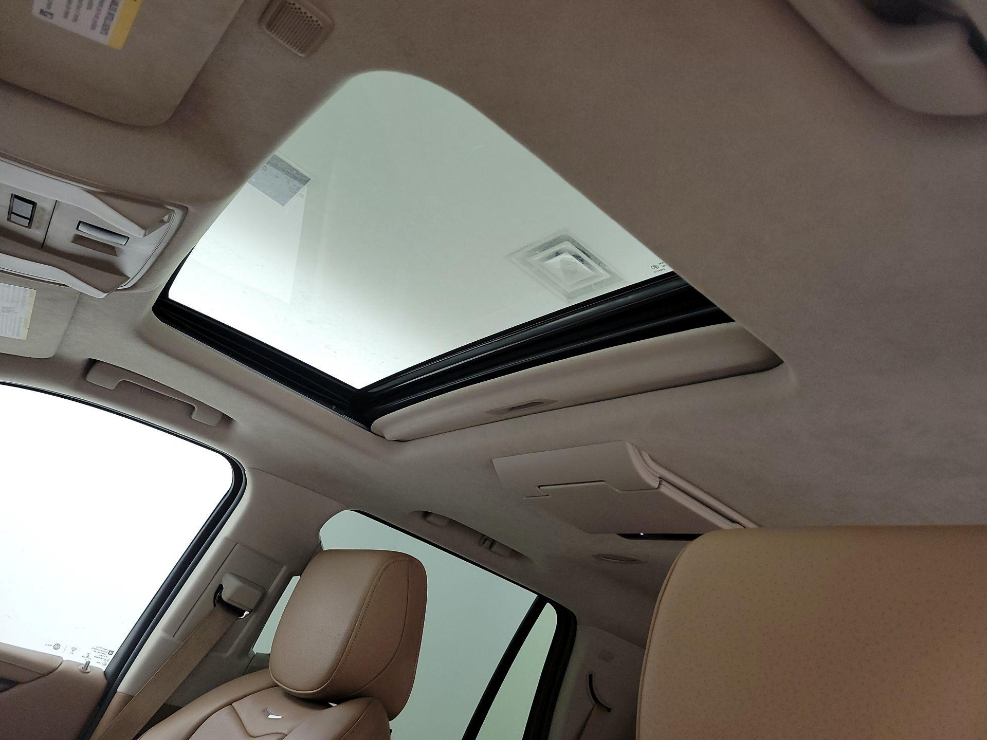 Thumbnail: 2016 Cadillac Escalade - 18