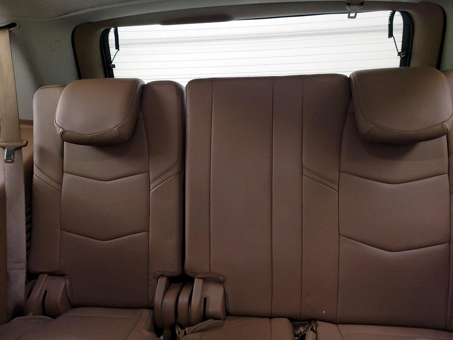 Thumbnail: 2016 Cadillac Escalade - 20