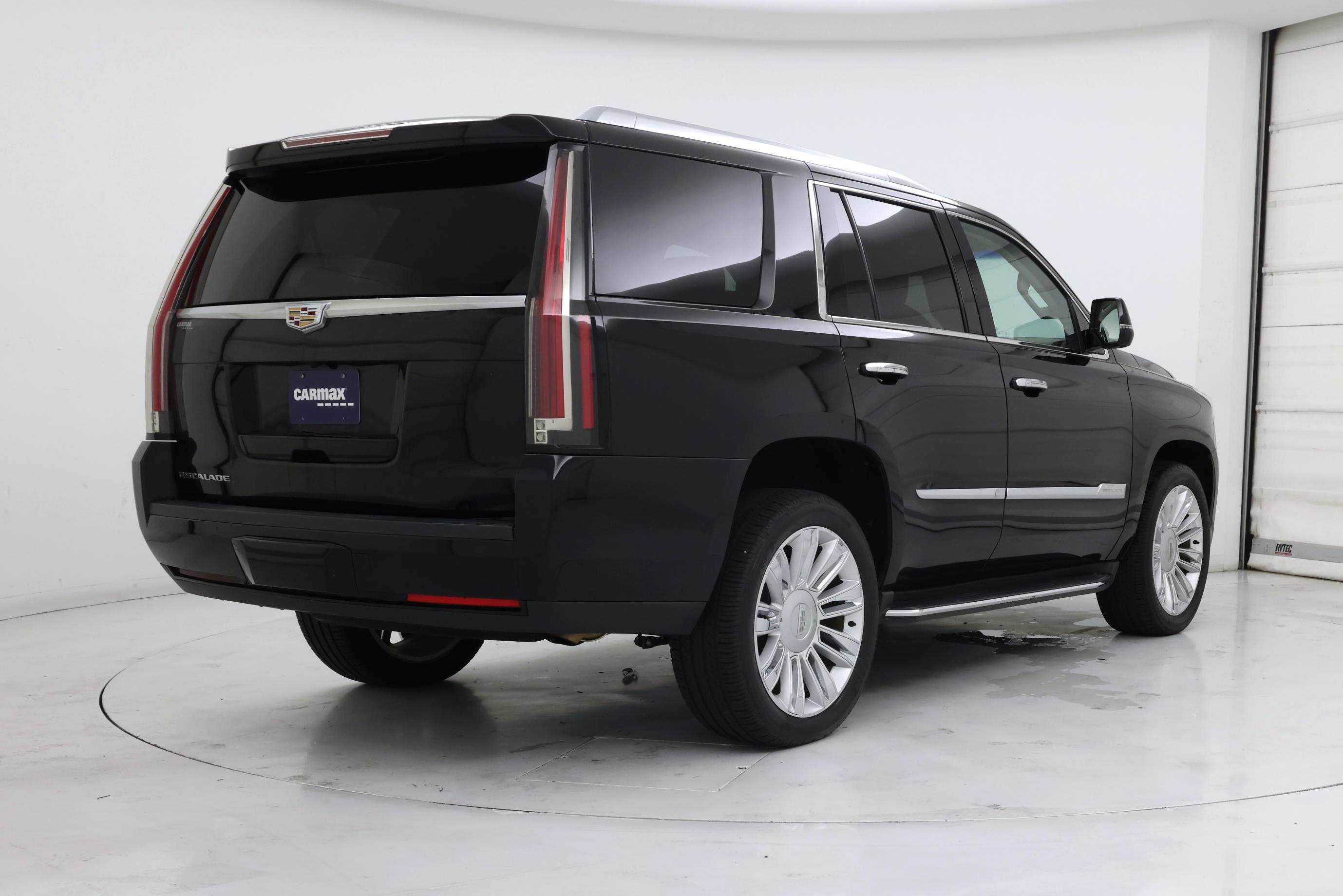 Thumbnail: 2016 Cadillac Escalade - 8