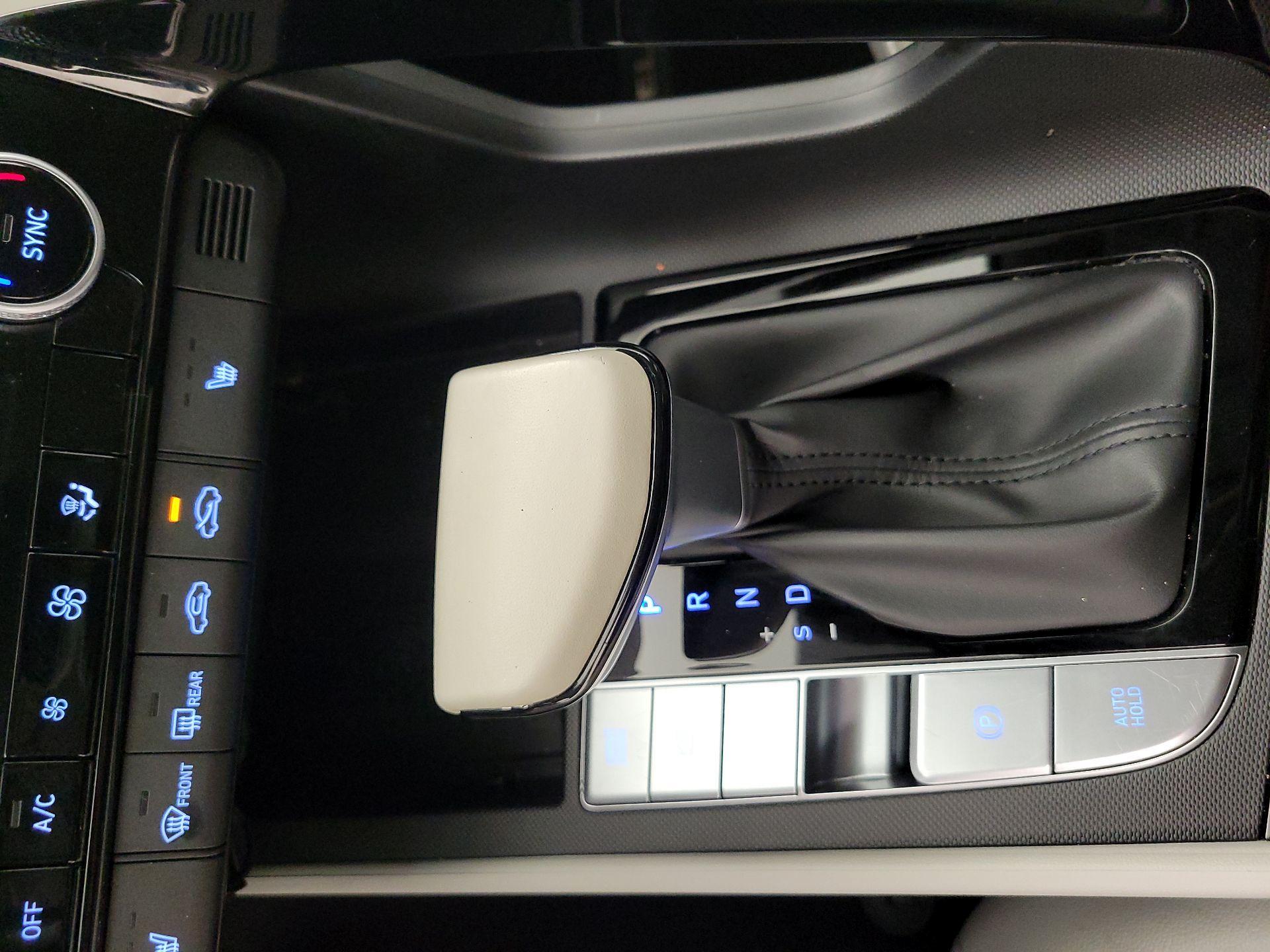 Thumbnail: 2023 Hyundai Elantra - 18