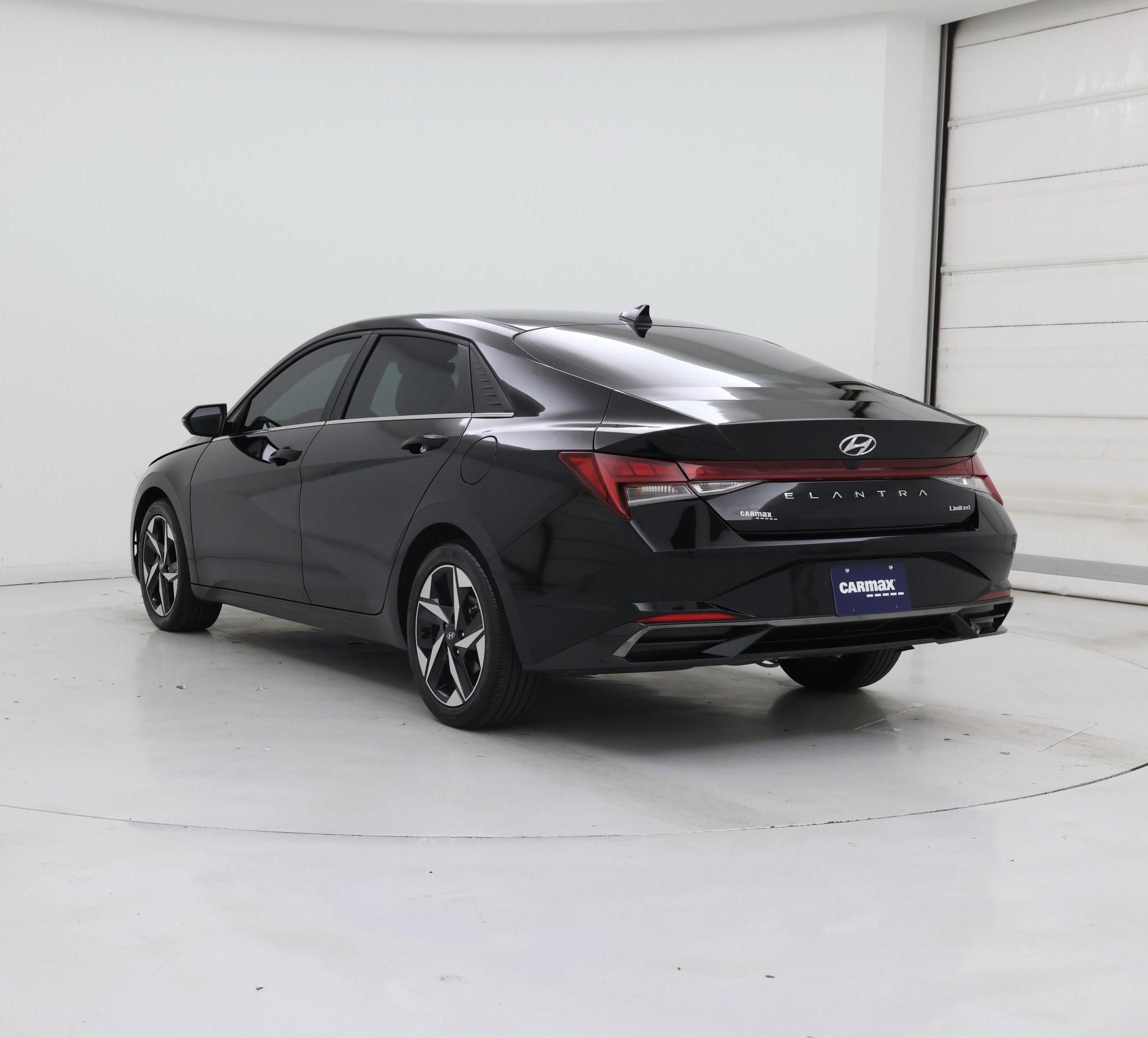 Thumbnail: 2023 Hyundai Elantra - 2