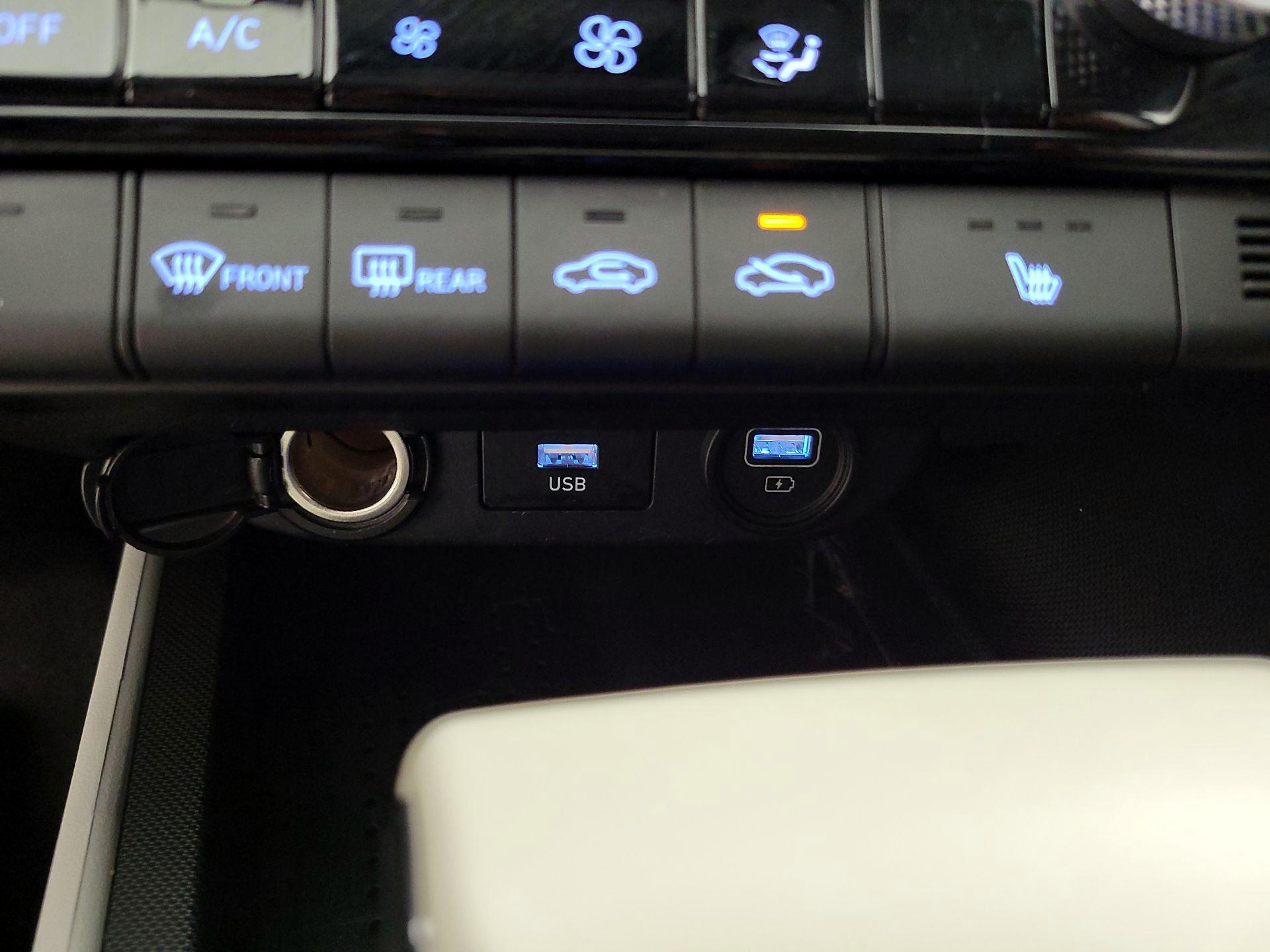 Thumbnail: 2023 Hyundai Elantra - 19