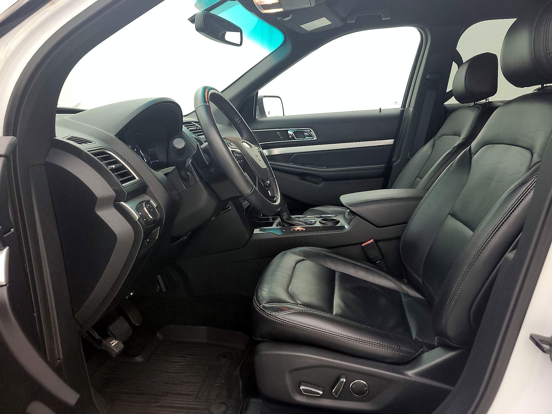 Thumbnail: 2017 Ford Explorer - 11