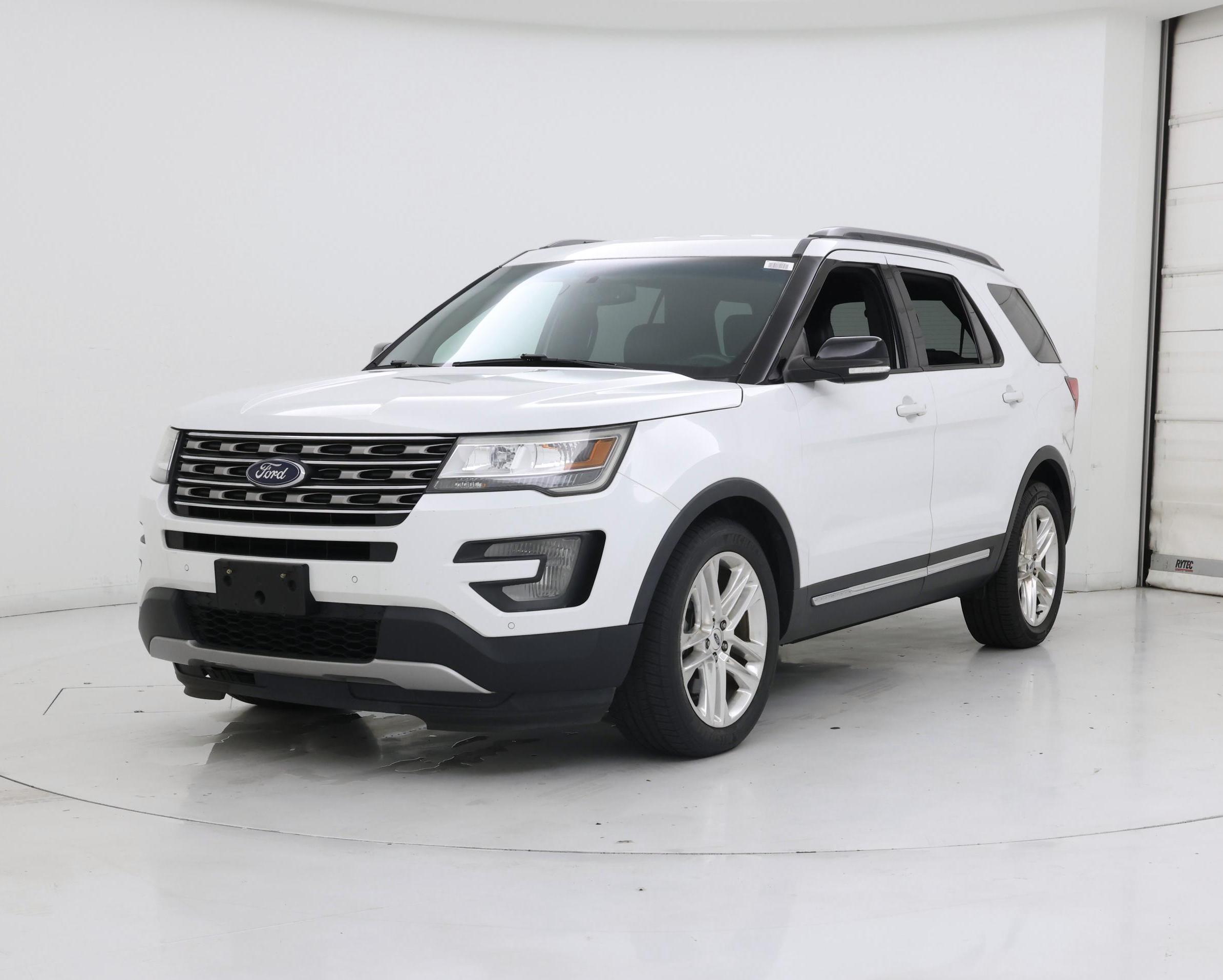 Thumbnail: 2017 Ford Explorer - 4