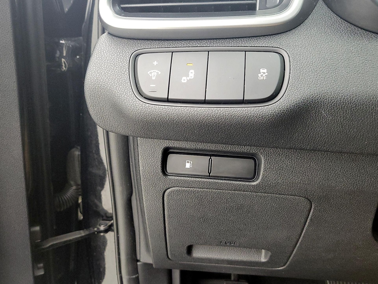 2020 Kia Sorento LX - Photo 14