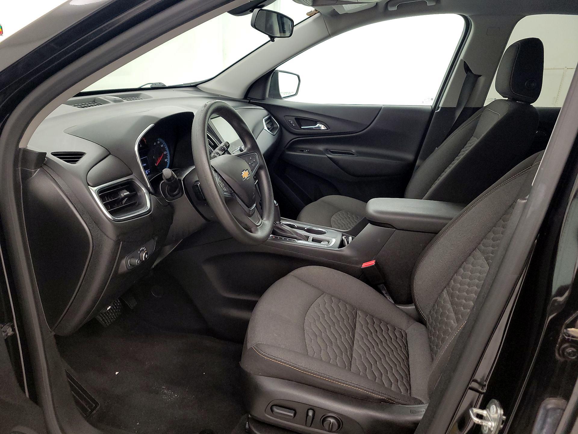 Thumbnail: 2018 Chevrolet Equinox - 11