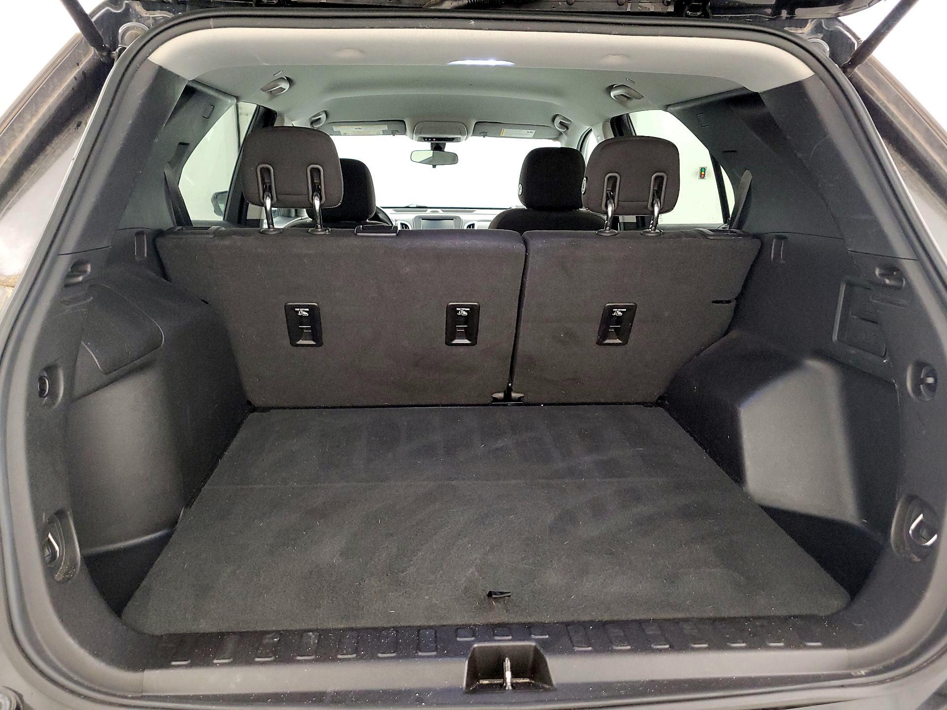 Thumbnail: 2018 Chevrolet Equinox - 20