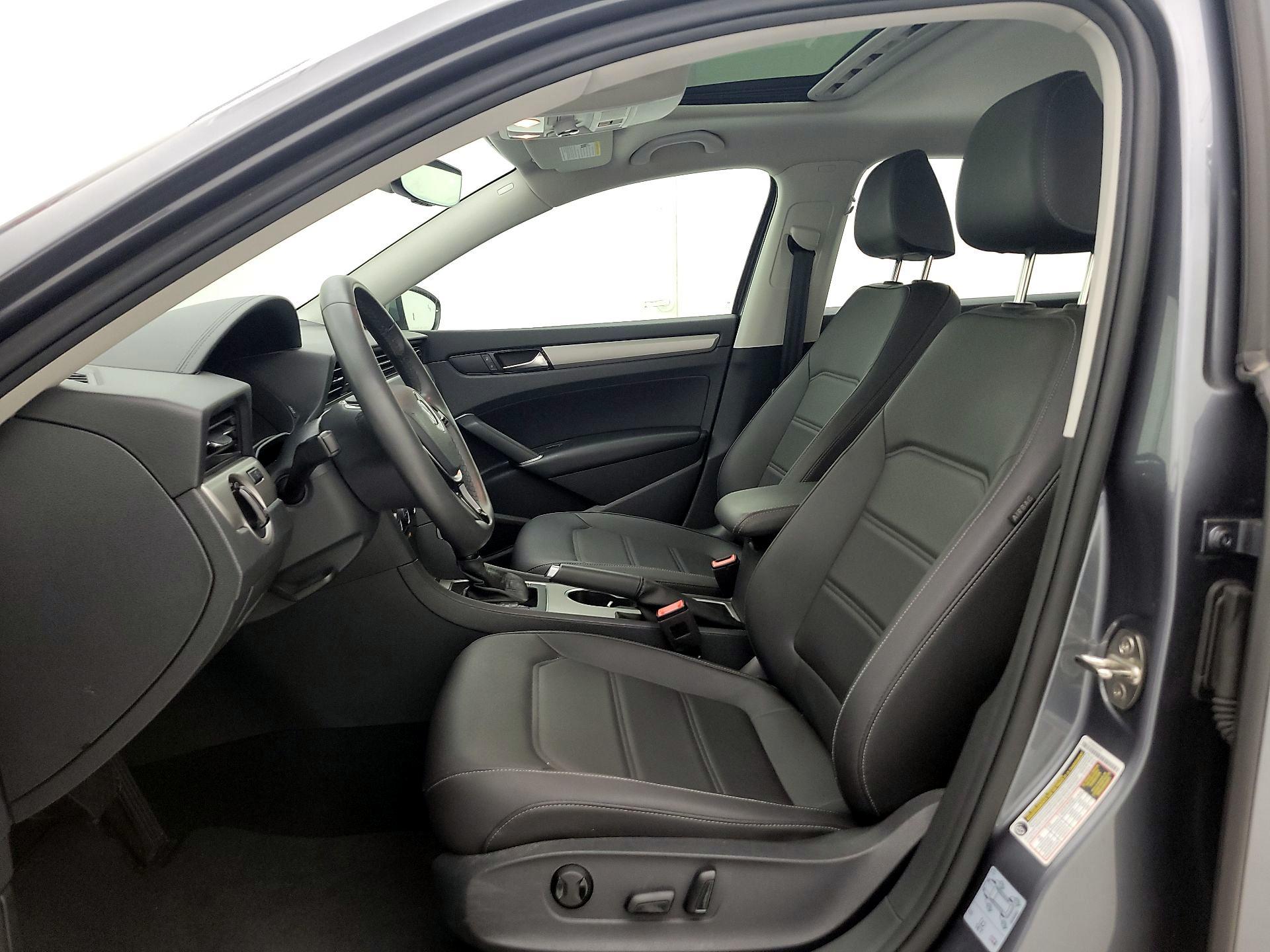 Thumbnail: 2021 Volkswagen Passat - 11
