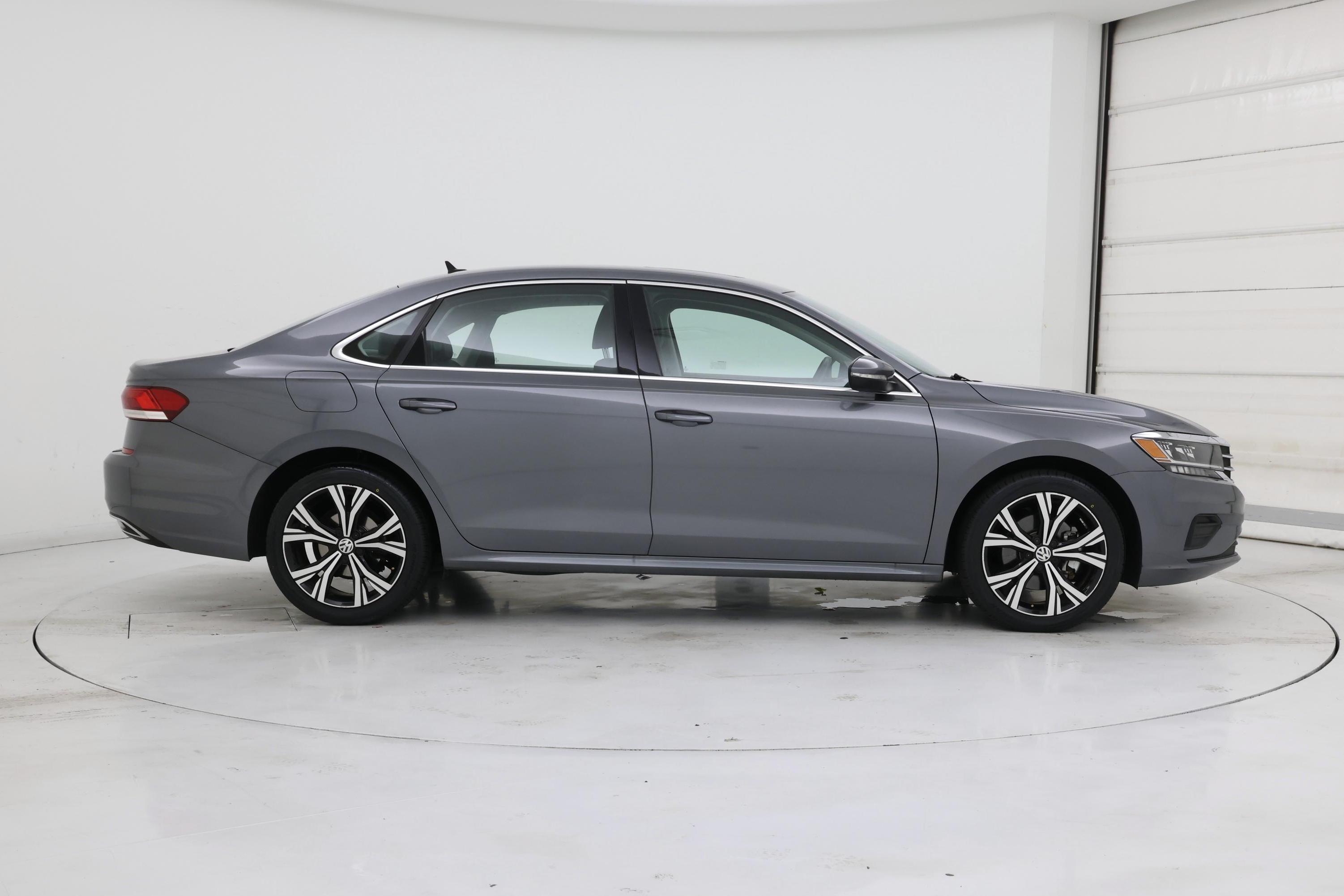 Thumbnail: 2021 Volkswagen Passat - 7