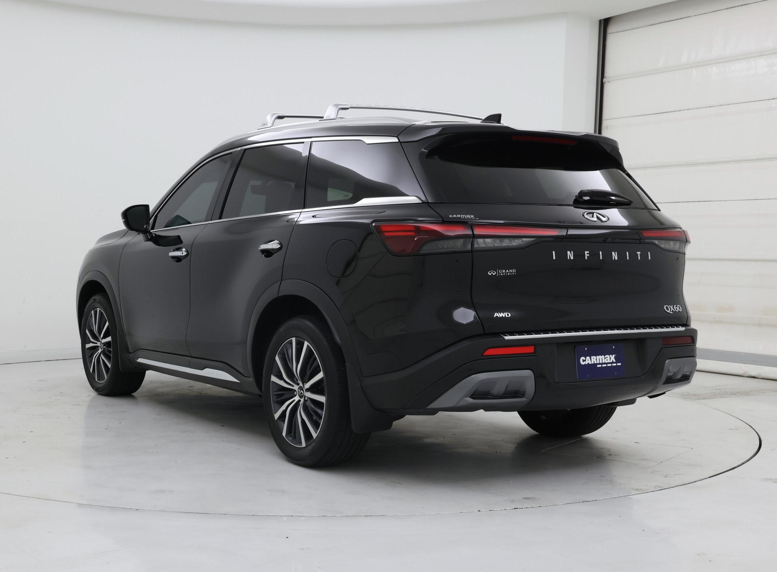 Thumbnail: 2023 INFINITI QX60 - 2